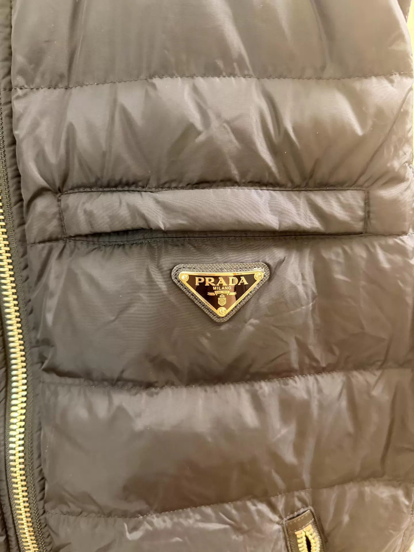 Prada Prada Triangle Logo Gilet 50 99% New Size US M / EU 48-50 / 2 - 4 Thumbnail