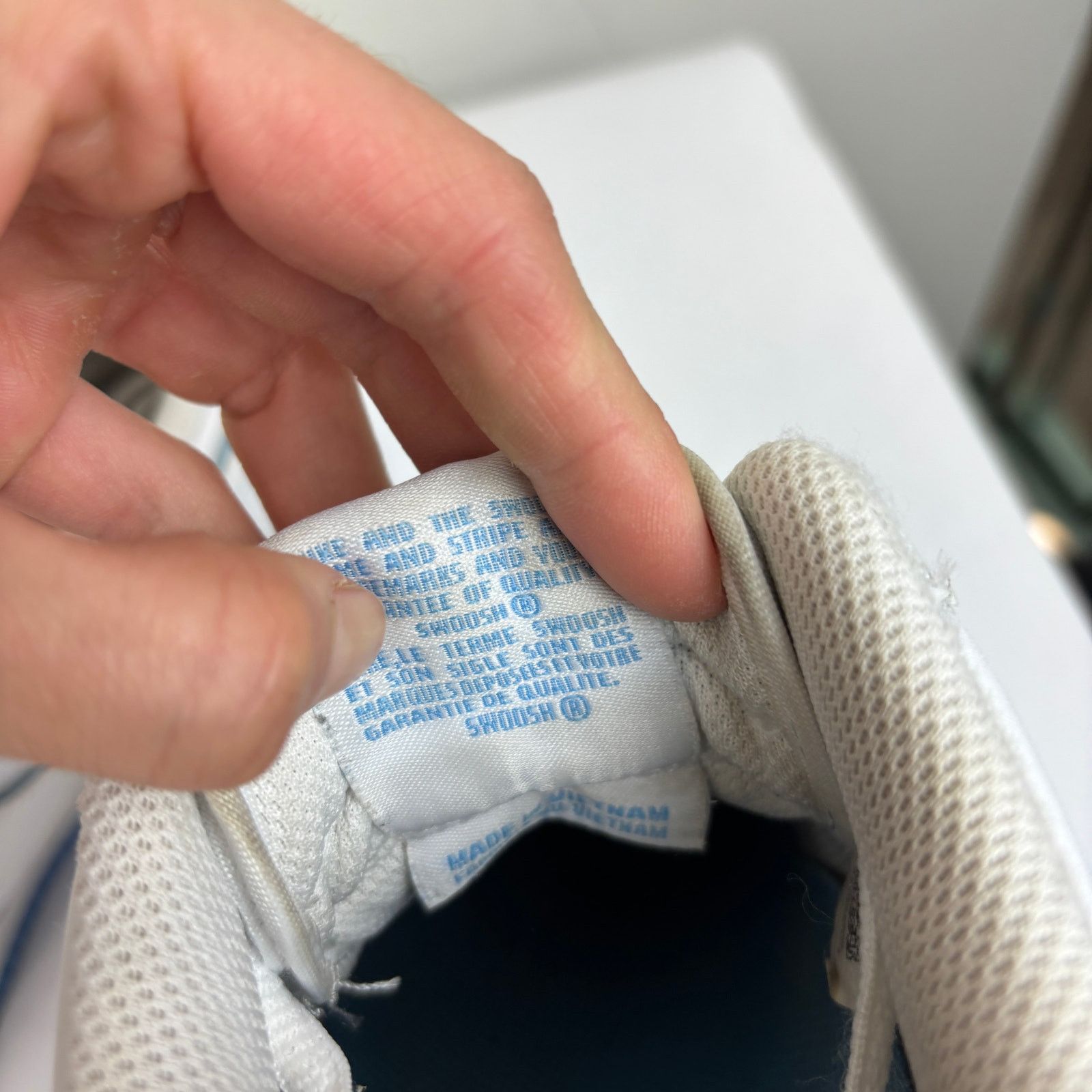 Nike Nike Air Force 1 '07 Low White University Blue Shoes 9.5 Size US 9.5 / EU 42-43 - 10 Thumbnail