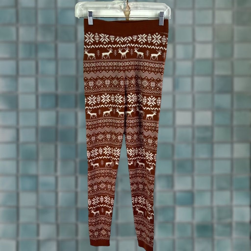 Forever 21 FOREVER 21 Pants Women S Brown 26X30 Lounge Sleepwear Christmas Tree Reindeer Knit Flat Front Pull On 30" Inseam High Rise Womens Size 28" / US 6 / IT 42 - 1 Thumbnail
