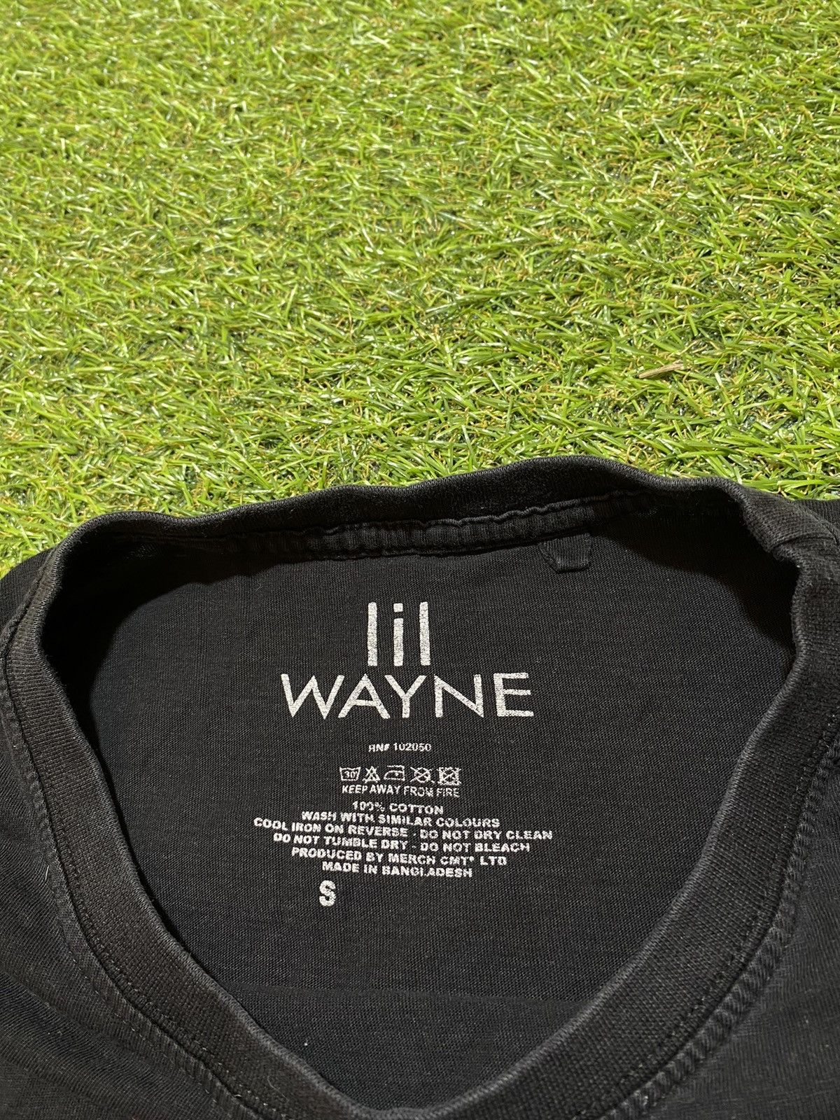 Lil Wayne Vintage Y2K Lil Wayne tee big logo streetwear rap tee size S Size US S / EU 44-46 / 1 - 7 Thumbnail