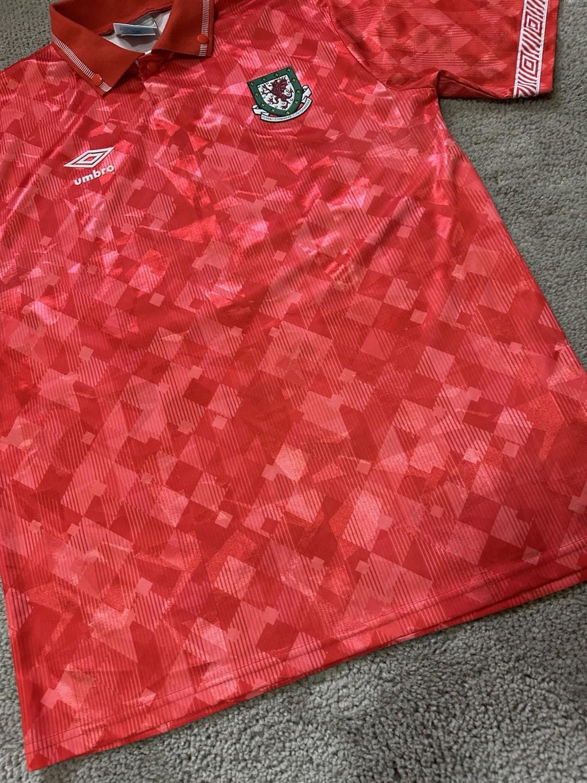 Umbro Umbro Wales 1990/92 Home Football Shirt Soccer Shirt Sz XL Size US XL / EU 56 / 4 - 2 Thumbnail
