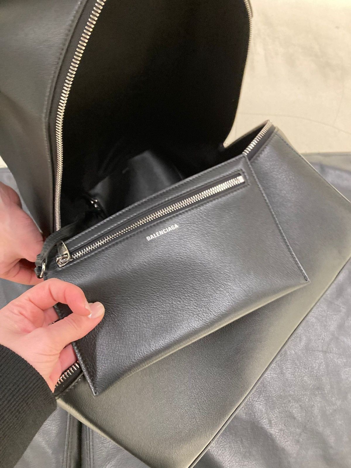 Adidas × Balenciaga 🔥LIMITED🔥 Large 4x4 Bag Size ONE SIZE - 4 Thumbnail