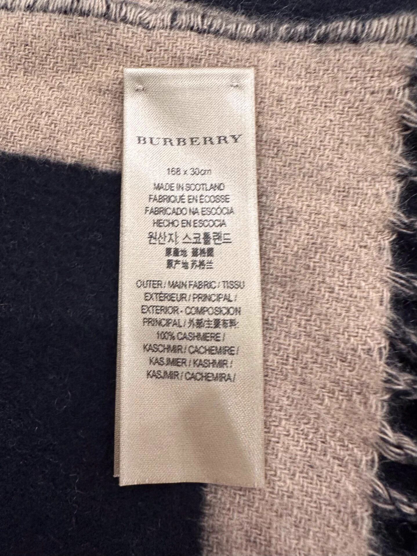 Burberry Burberry brown black L logo 2 tassel cashmere scarf Size ONE SIZE - 7 Thumbnail
