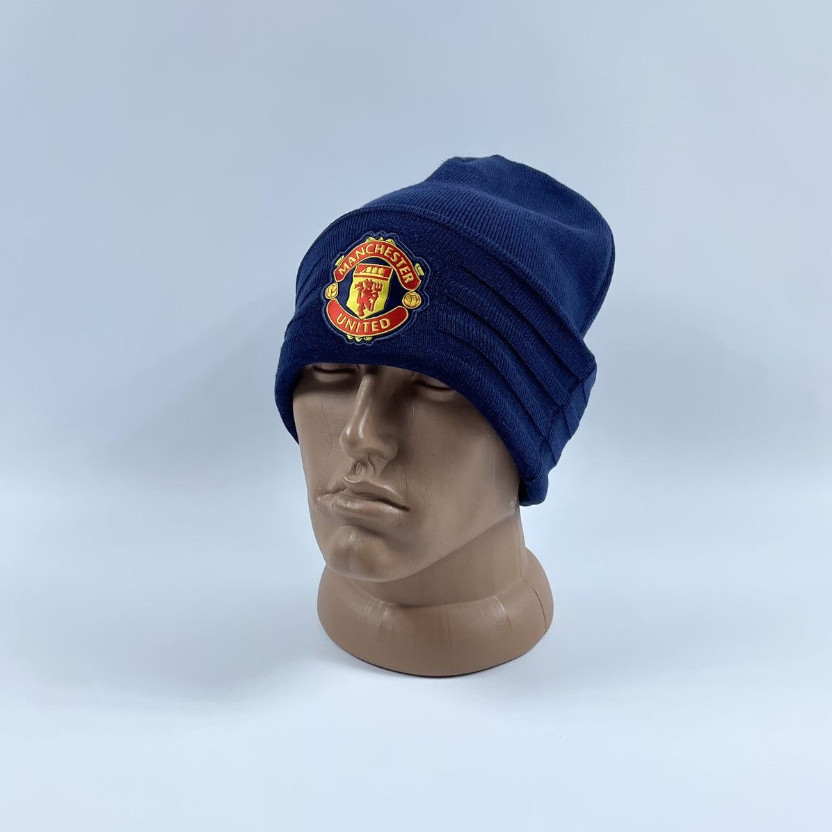 Adidas Manchester United Vintage ADIDAS MANCHESTER UNITED FC soccer skull beanie hat Grailed