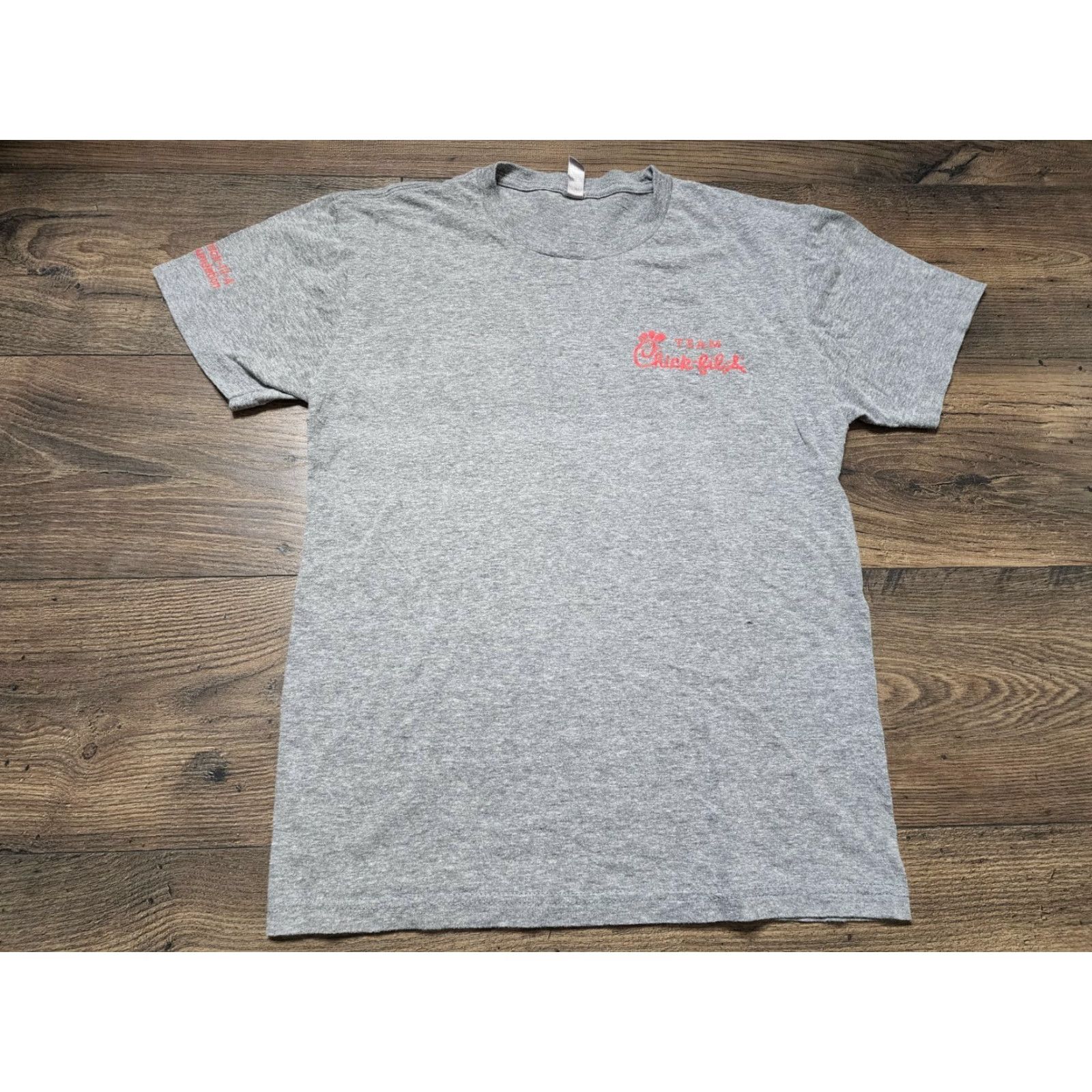 Next Level Chick Fil A Logo T Shirt Mens XL White Next Level Distressed Volunteer Short Sleeve Crew Neck Breathable Easy Care Logo Mens XL White 90s Event? Size US XL / EU 56 / 4 - 3 Thumbnail