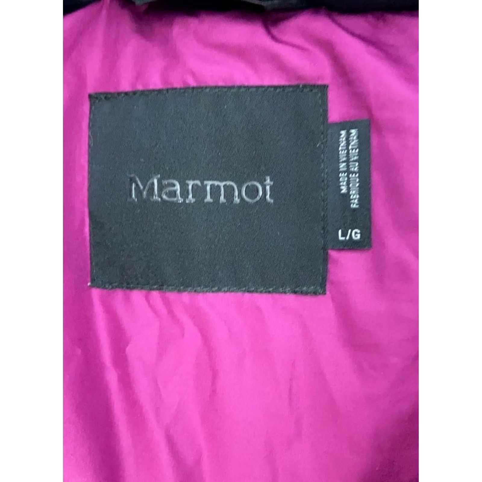 Marmot New title: MARMOT Mammoth Parka - Black Nylon Jacket - M - Size 12 - Black - 8327 - Jacket - 65.5cm x 81.5cm - White stains - 8327 Size US M / EU 48-50 / 2 - 3 Thumbnail