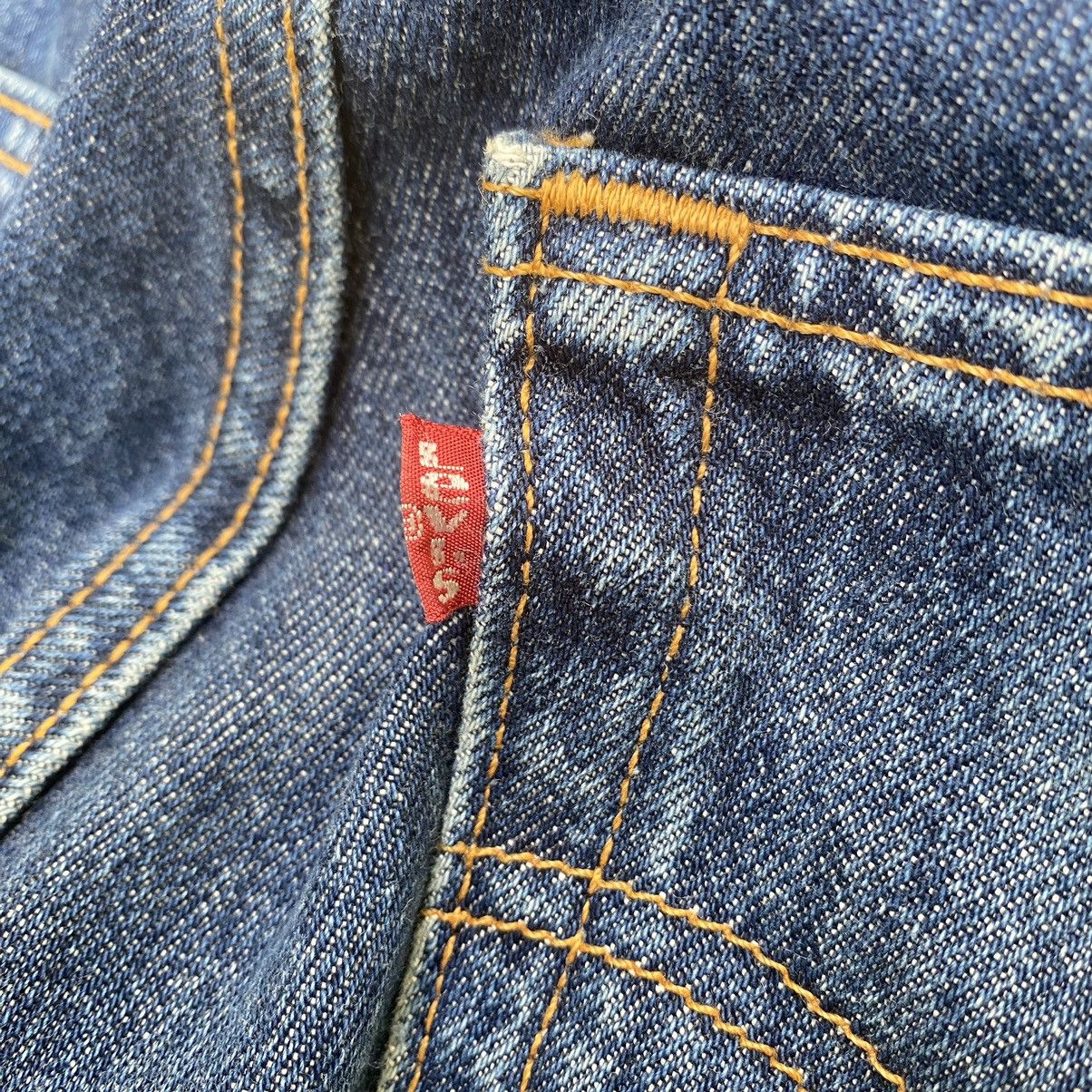 Levi's × Vintage Vintage Levi's 501 Jeans Button #501 Made in USA 90s Denim Size US 28 / EU 44 - 16 Thumbnail