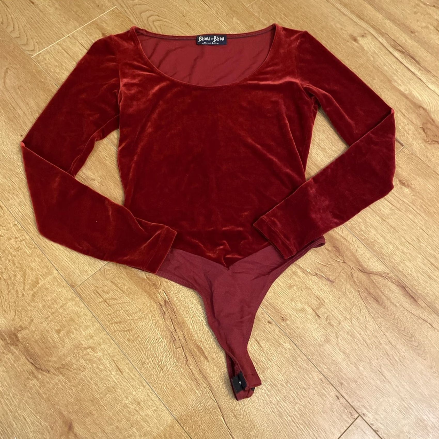 Vintage VINTAGE Bisou Bisou Michele Bohbot Red Velvet Thong Bodysuit Size Small Bodysuit Women Slim Red 90s Party/Cocktail Mens Womens Girls Size S / US 4 / IT 40 - 4 Thumbnail