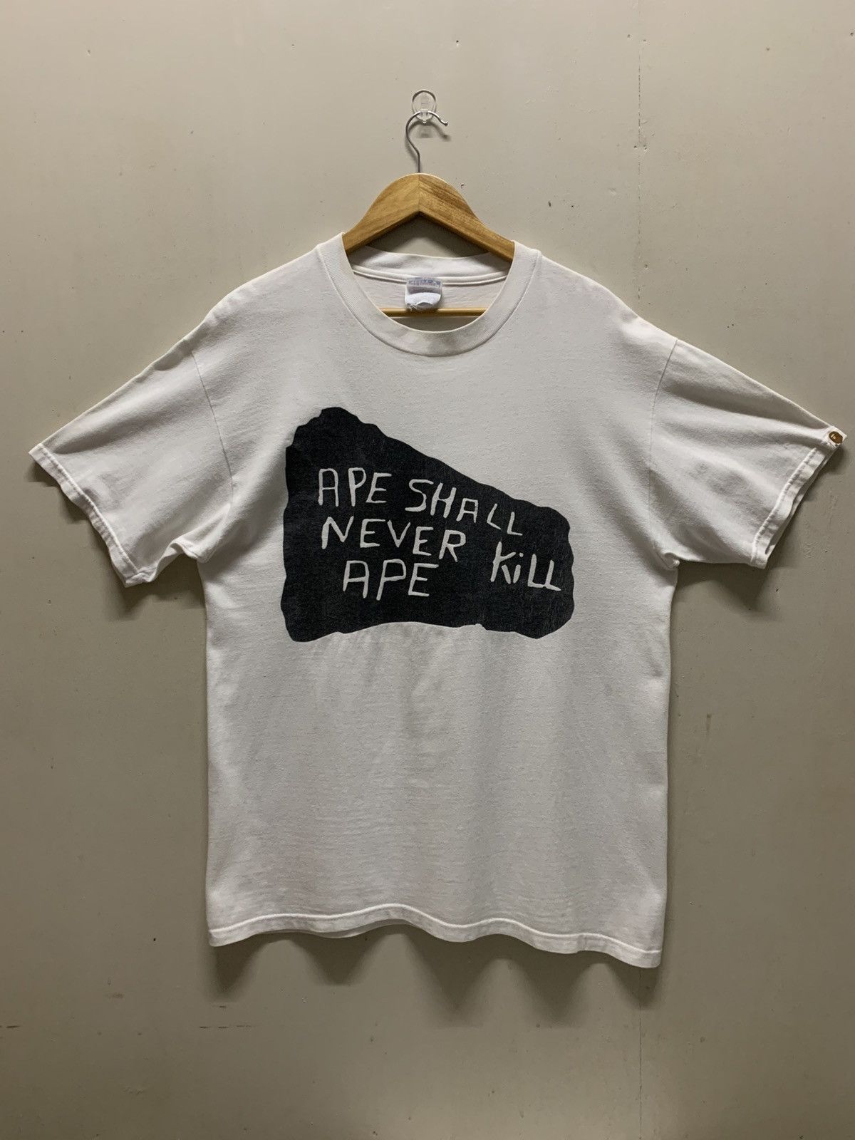 Bape Rare🔥Vintage 90s Bathing Ape Hanes Tag Tee Size US L / EU 52-54 / 3 - 1 Thumbnail