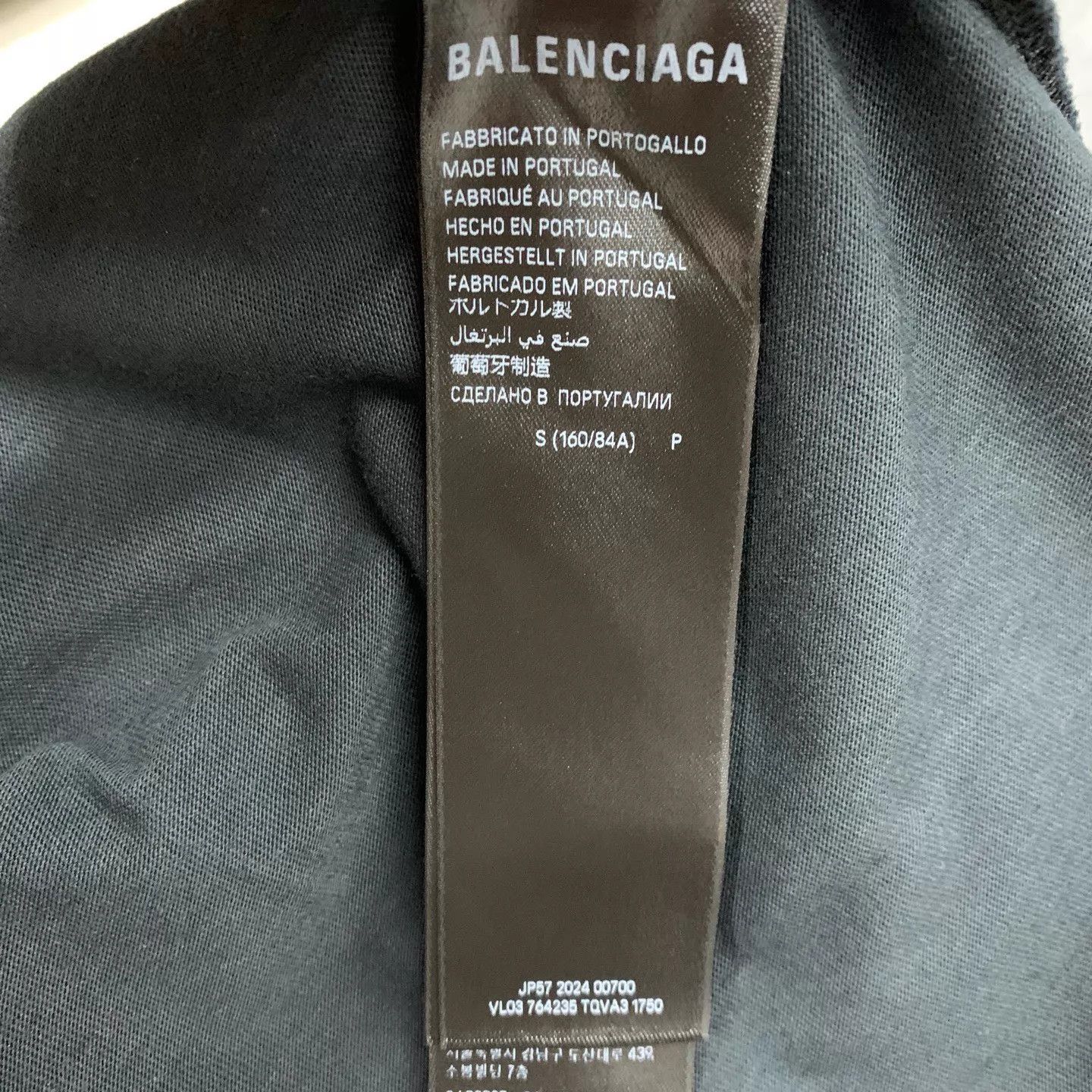 Balenciaga Balenciaga Distressed Faded Logo Black SS Tee S 95New Size US S / EU 44-46 / 1 - 7 Thumbnail