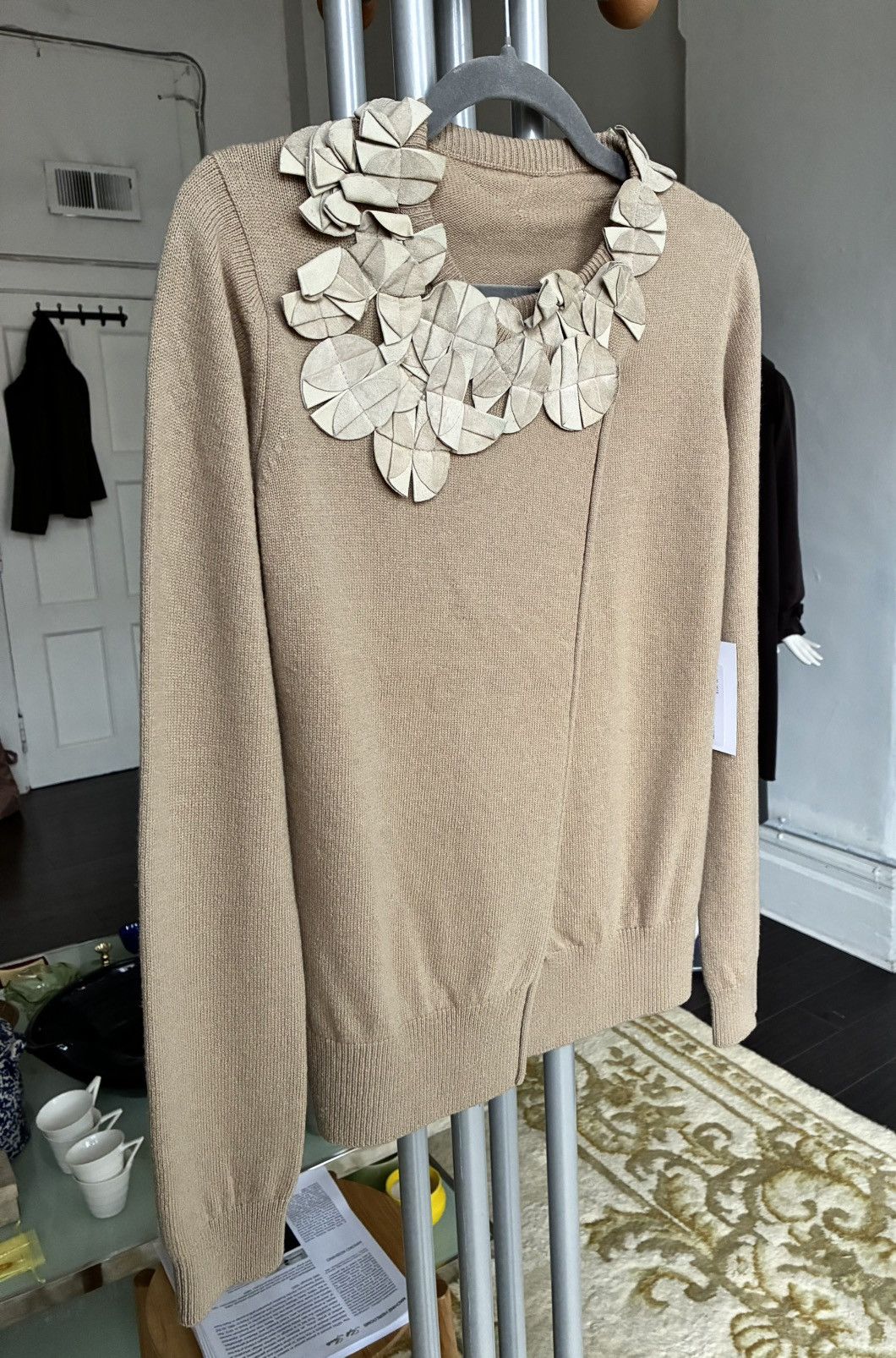 ATSURO TAYAMA ATSURO TAYAMA Vintage Suede Floral Appliqué Draped Cardigan Size ONE SIZE - 16 Thumbnail