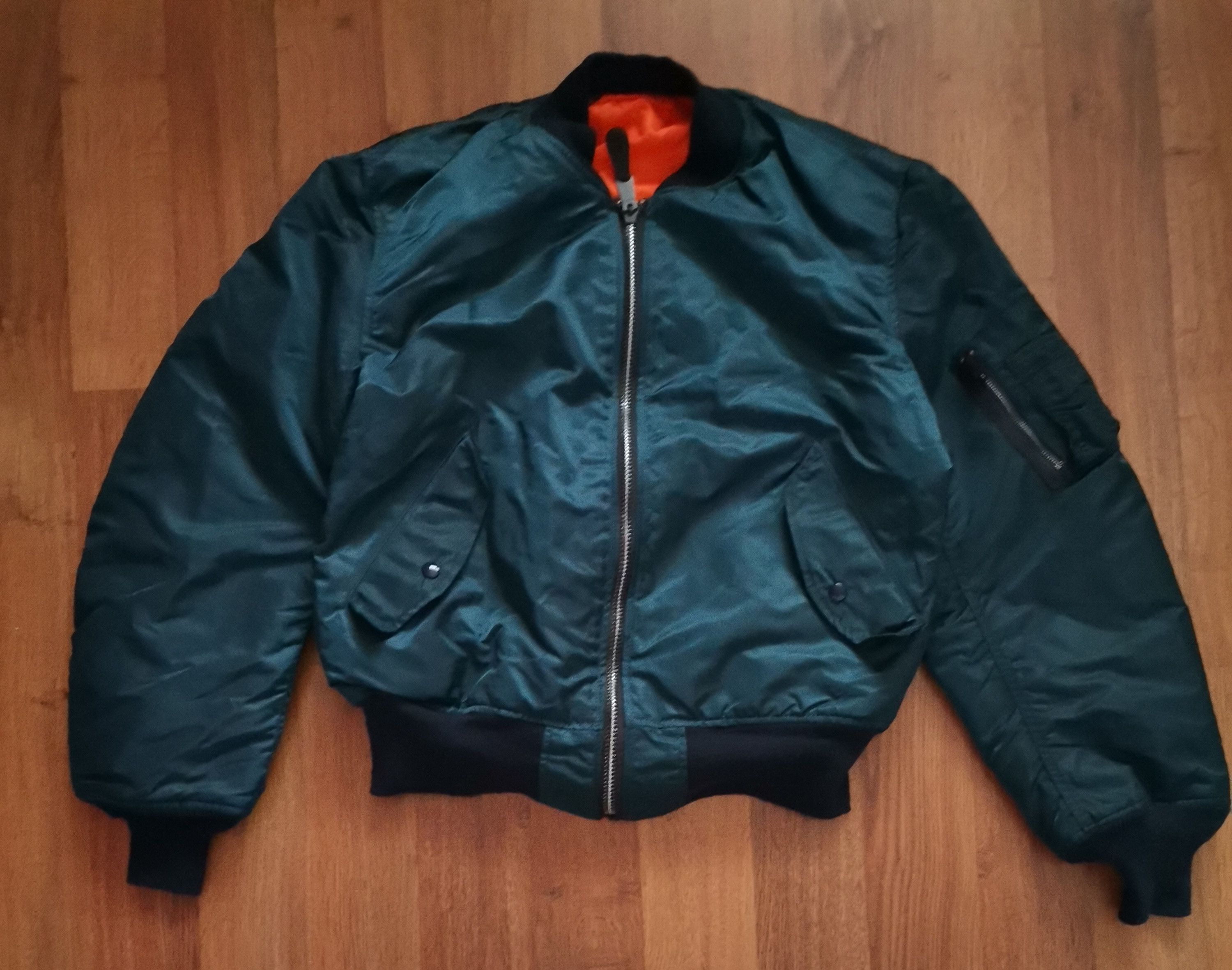 Alpha Industries × Vintage Vintage Alpha Industries Oversized Reversible Bomber Jacket Size US L / EU 52-54 / 3 - 2 Thumbnail