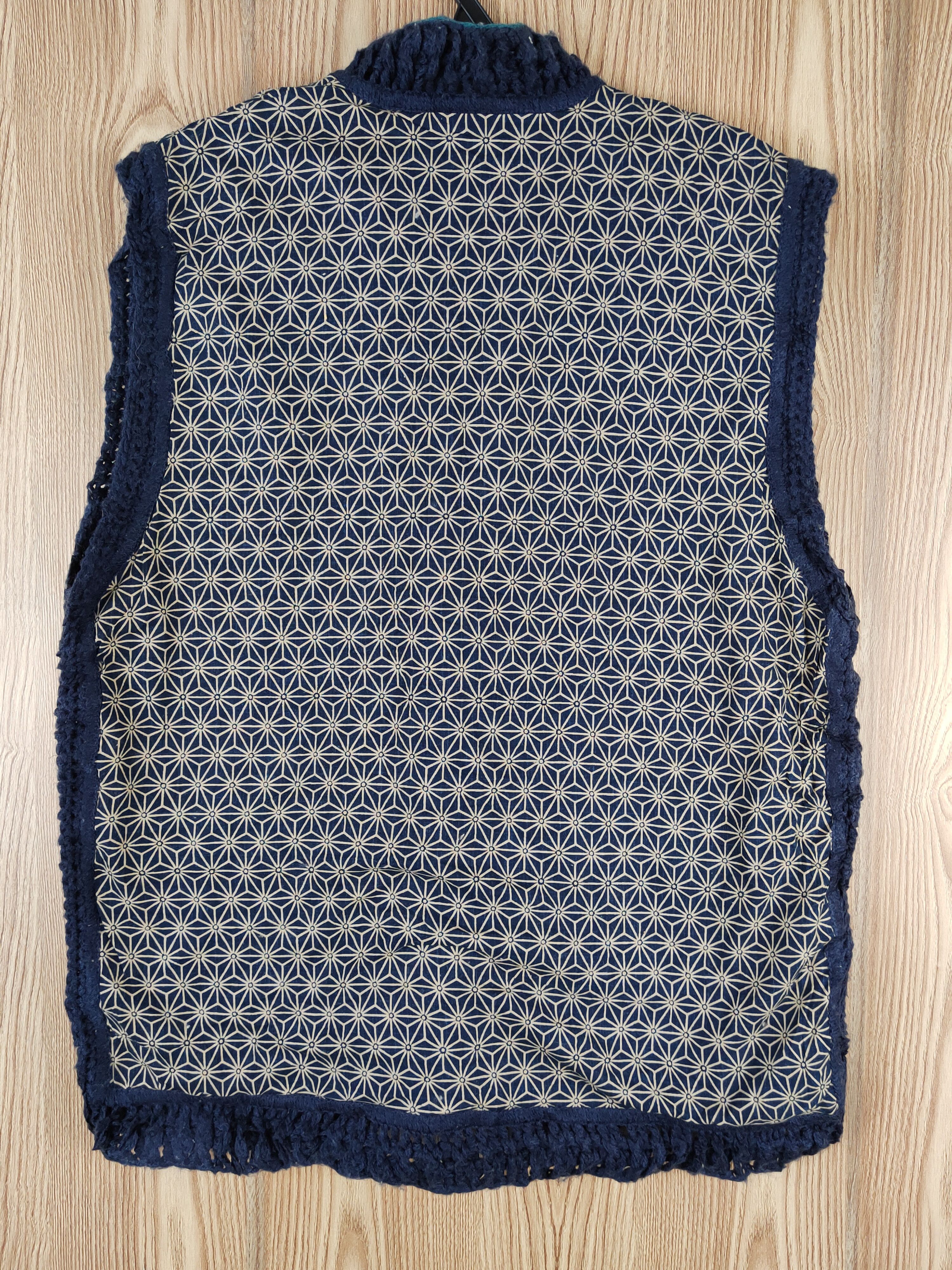 Vintage Vintage Cosmos Dark Blue Knitwear Vests Size US L / EU 52-54 / 3 - 8 Thumbnail