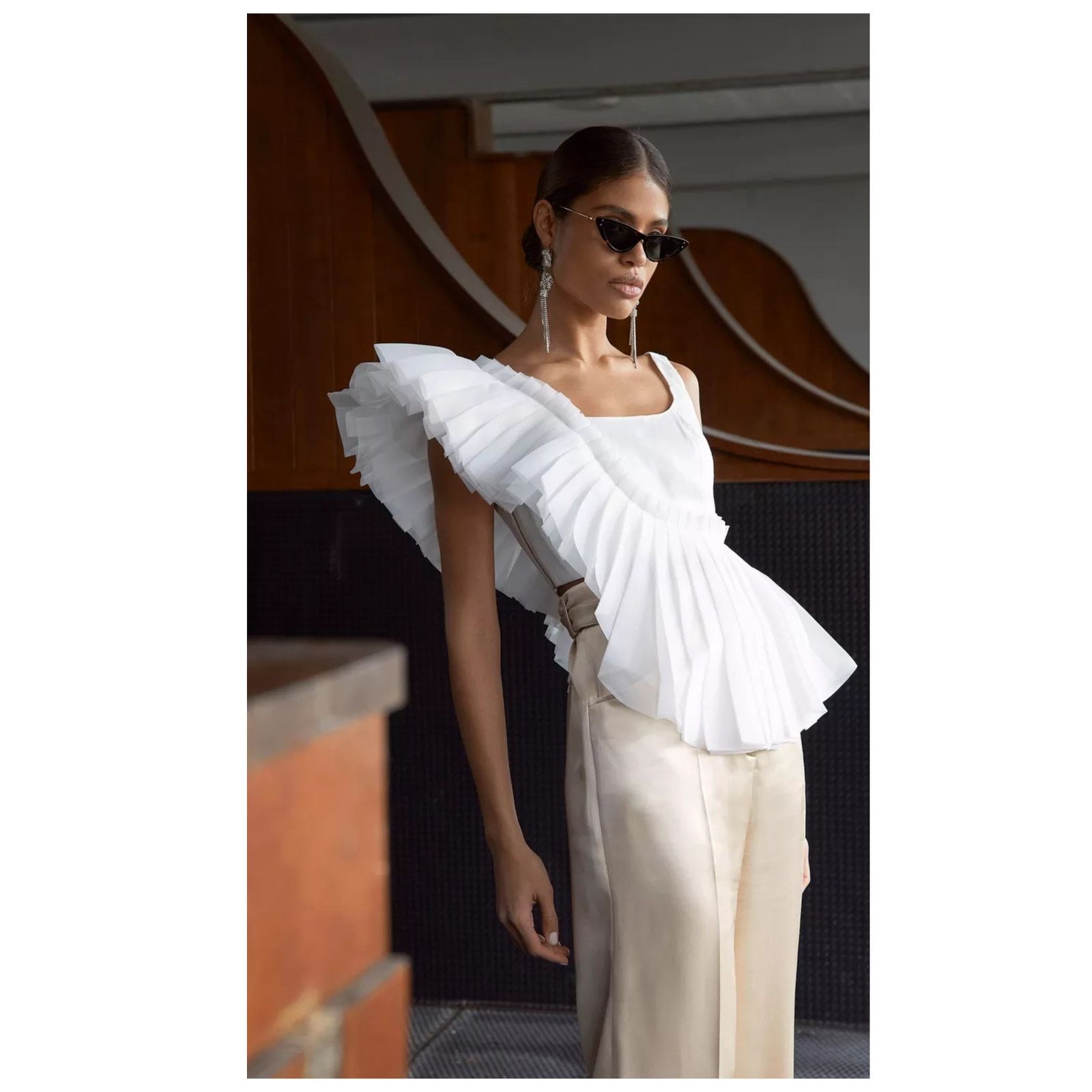Aje NWT Aje Orbit Sculptural Pleated Top (UK/AU 4 = US 0) Size XS / US 0-2 / IT 36-38 - 1 Thumbnail