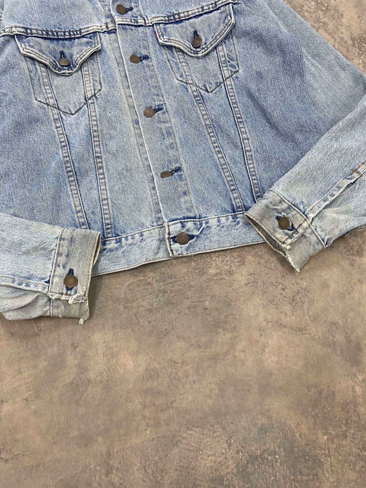 Levi's 1990s LEVIS TYPE 3 TRUCKER JACKET DENIM Size US M / EU 48-50 / 2 - 10 Thumbnail