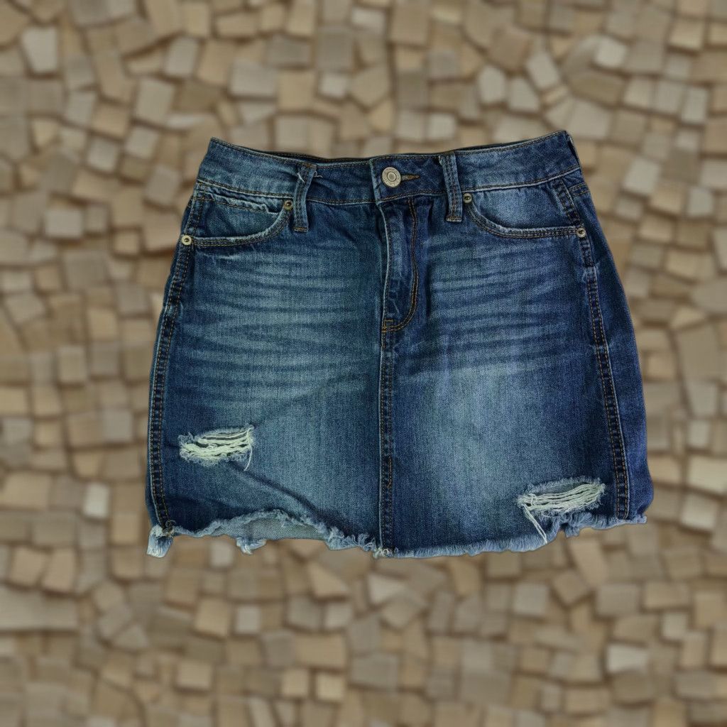 Vintage Mudd Blue Jean Skirt Juniors Size 5 25" Waist Measured, Denim Cotton, Regular Fit, Zip Closure, Short Mini Skirt, Vintage No, Blue Size 27" / US 4 / IT 40 - 1 Thumbnail