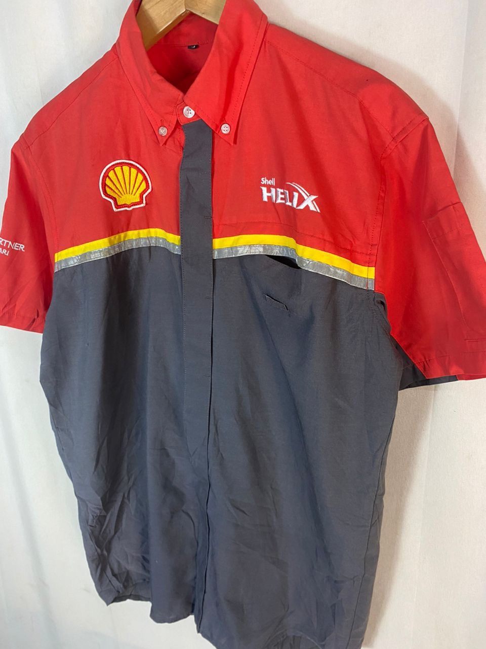 Ferrari × Sports Specialties Ferrari x shell spellout button up uniform shirt Size US L / EU 52-54 / 3 - 2 Thumbnail