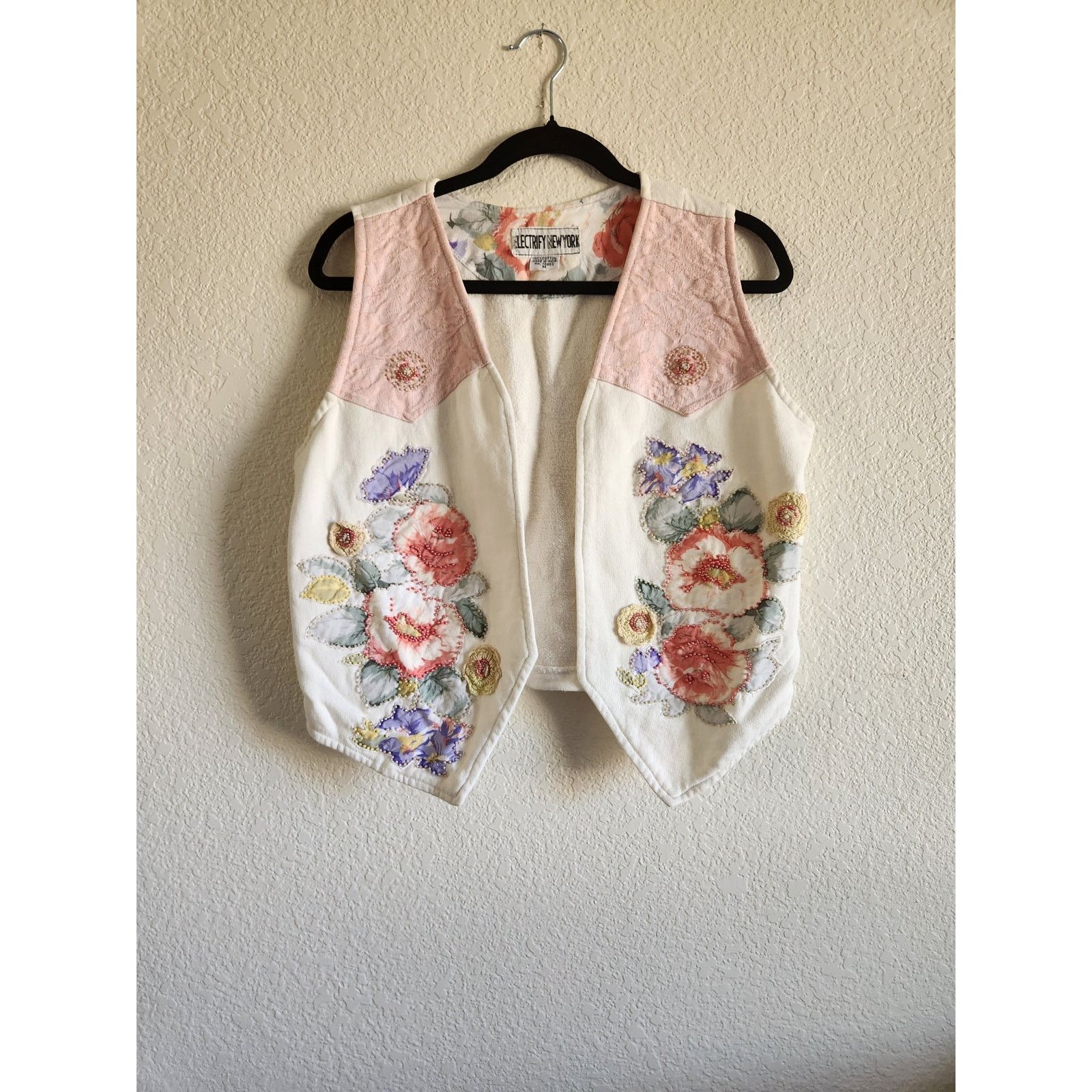 Other Vintage Electrify New York Women's Beaded Floral Vest M Size M / US 6-8 / IT 42-44 - 1 Thumbnail