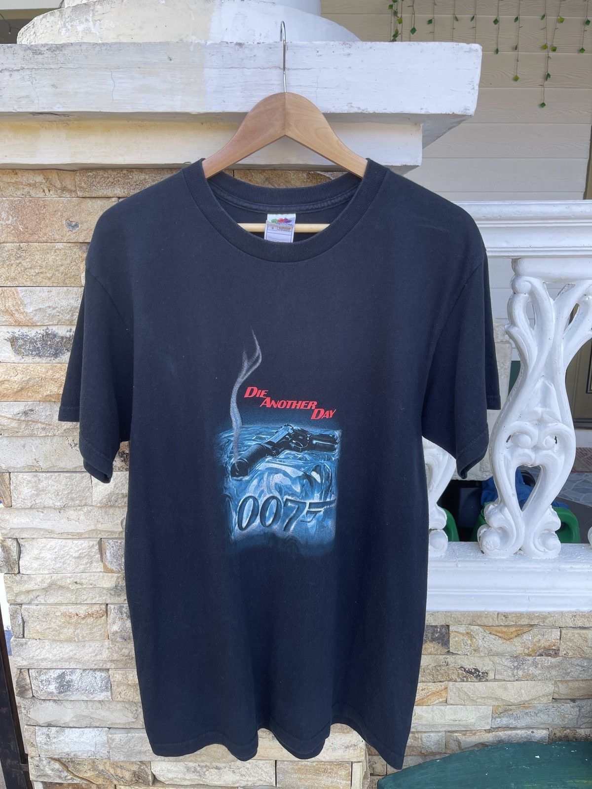 Vintage Rare🔥Vtg02’ Movie 007 James Bond Die Another Day TShirt Size US L / EU 52-54 / 3 - 3 Thumbnail