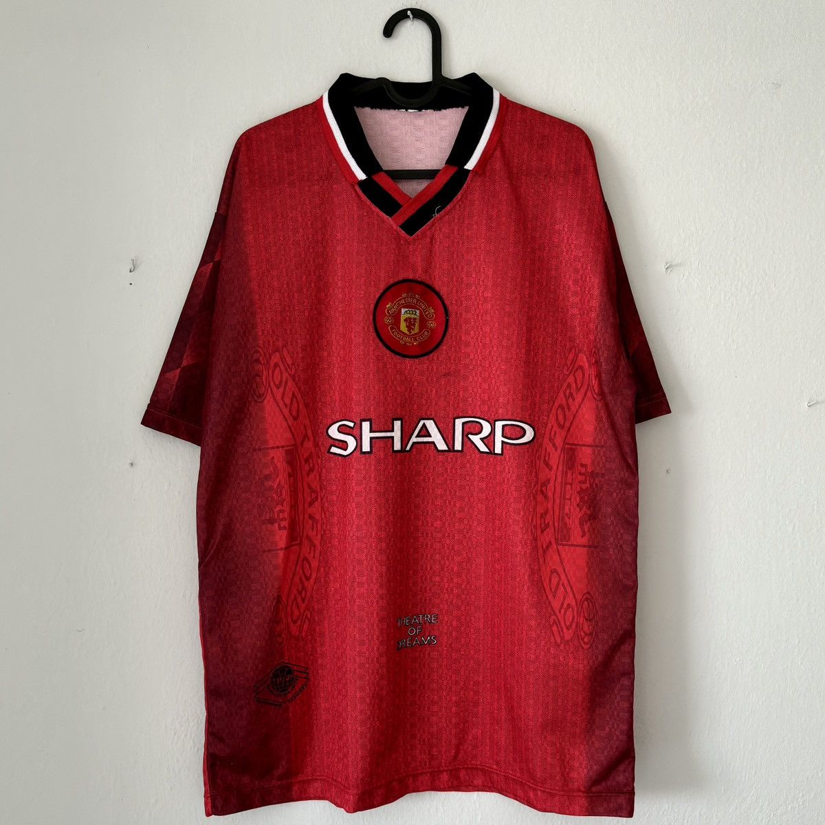 Vintage 1996 1998 Manchester United Retro Vintage Home Soccer Jersey Size US M / EU 48-50 / 2 - 3 Thumbnail