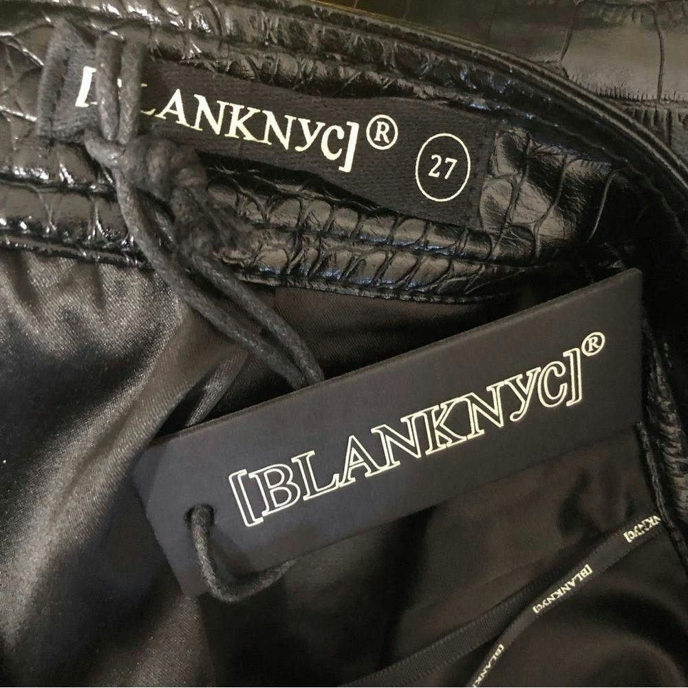 BLANKNYC NWT BlankNYC black leather snake skin snap buttons skirt 27 Size 27" / US 4 / IT 40 - 4 Thumbnail