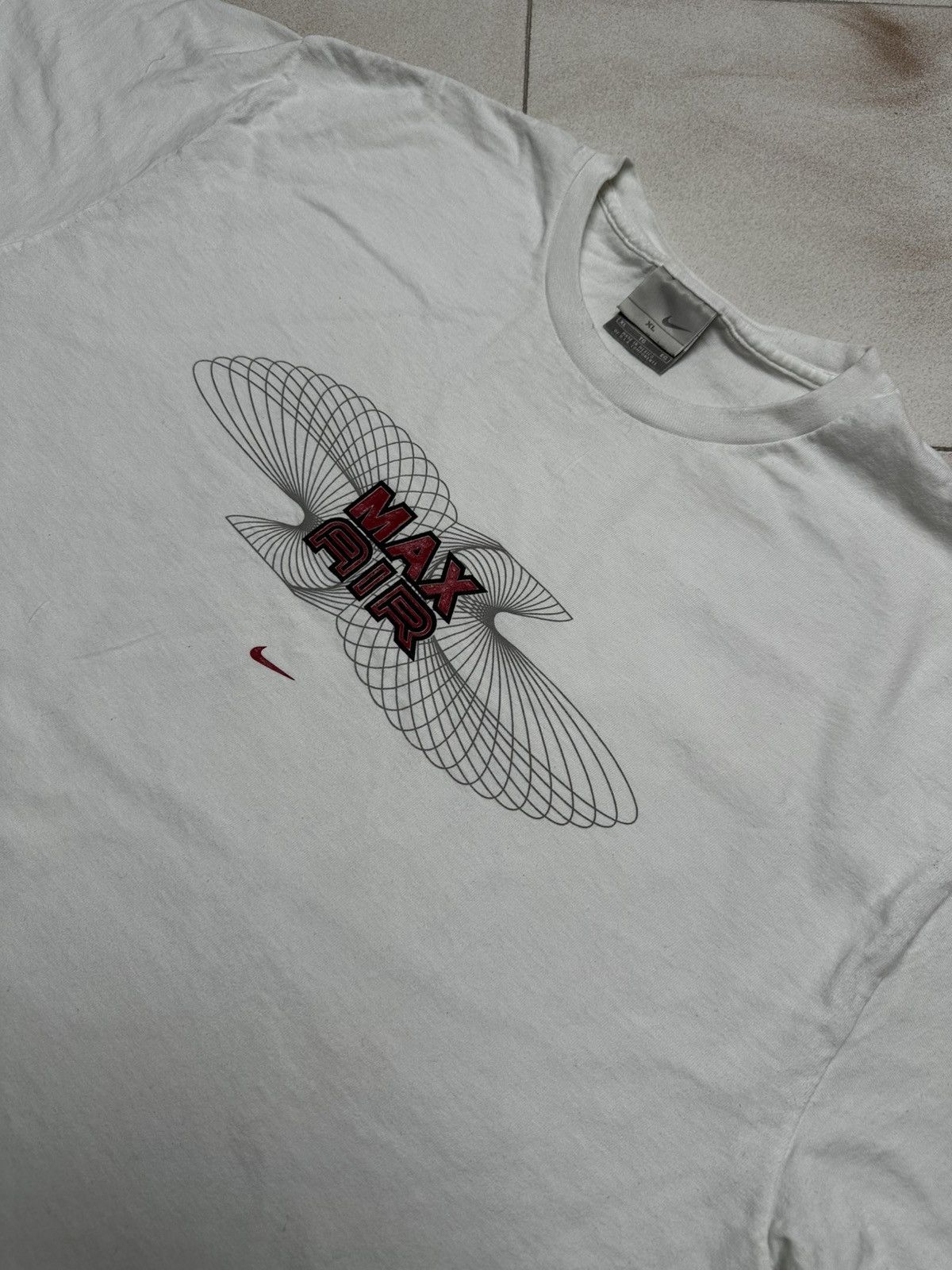 Nike × Vintage Vintage White Nike “Max Air” T-Shirt Size US XL / EU 56 / 4 - 2 Thumbnail