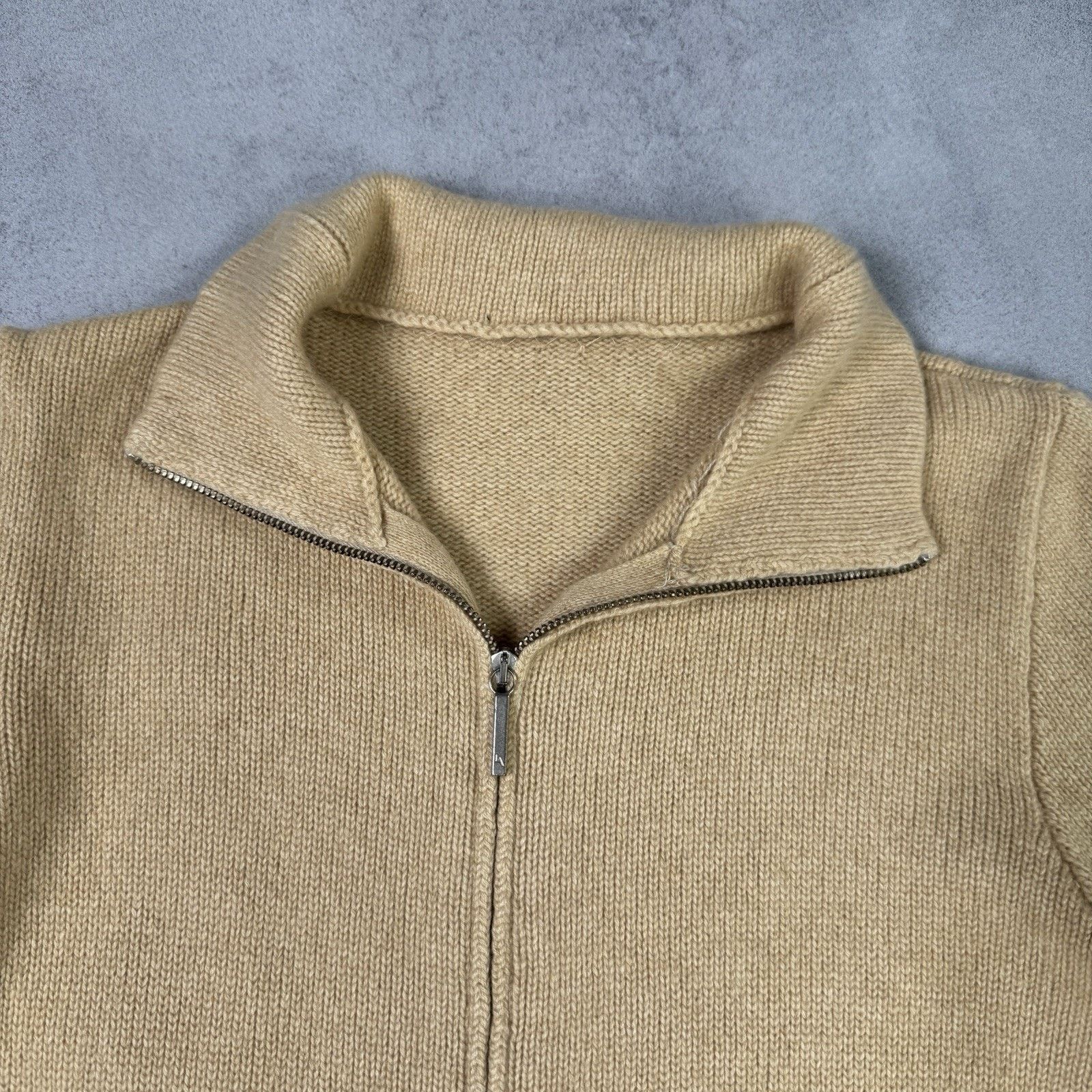 Vintage Lorena Antoniazzi Women Chashmere Zip Sweater Beige Size 44 Size M / US 6-8 / IT 42-44 - 5 Thumbnail