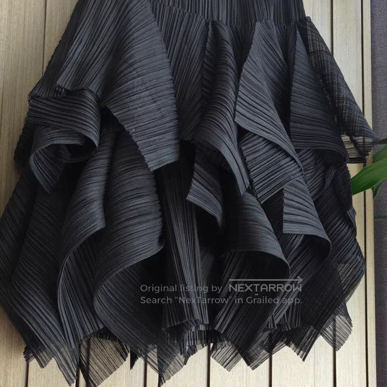 Issey Miyake Issey Miyake size:3 Black Patchwork Cake Midi Skirt Size 32" / US 10 / IT 46 - 2 Thumbnail