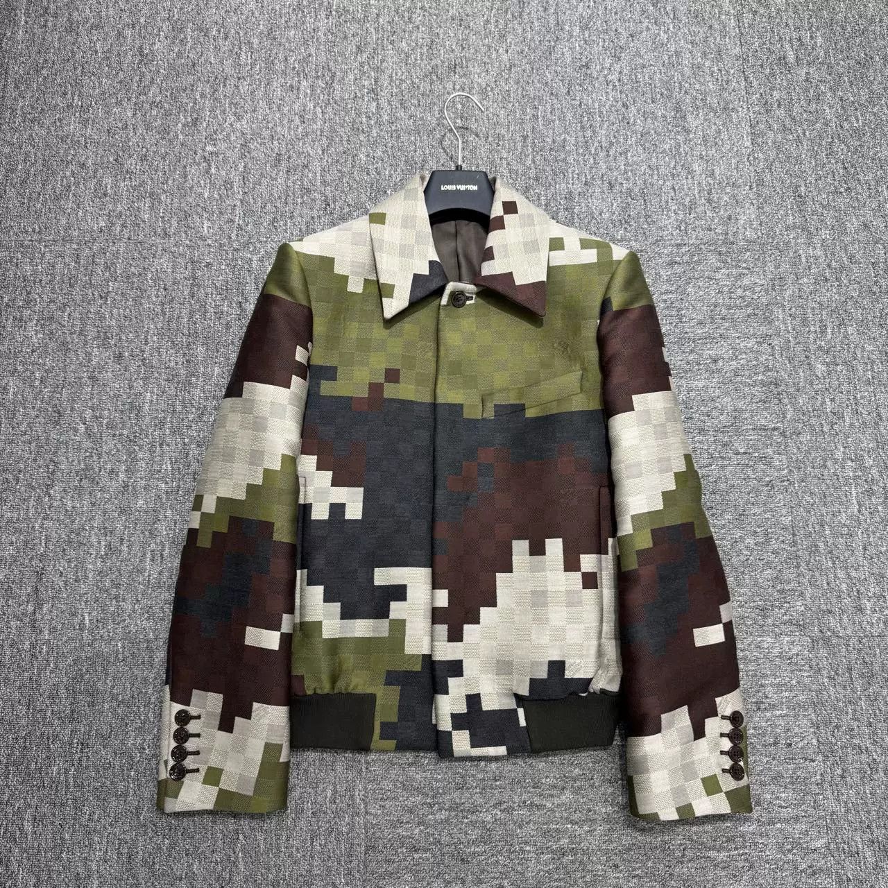 Louis Vuitton Louis Vuitton x Pharrell Camo Check Jacket Size US S / EU 44-46 / 1 - 1 Thumbnail