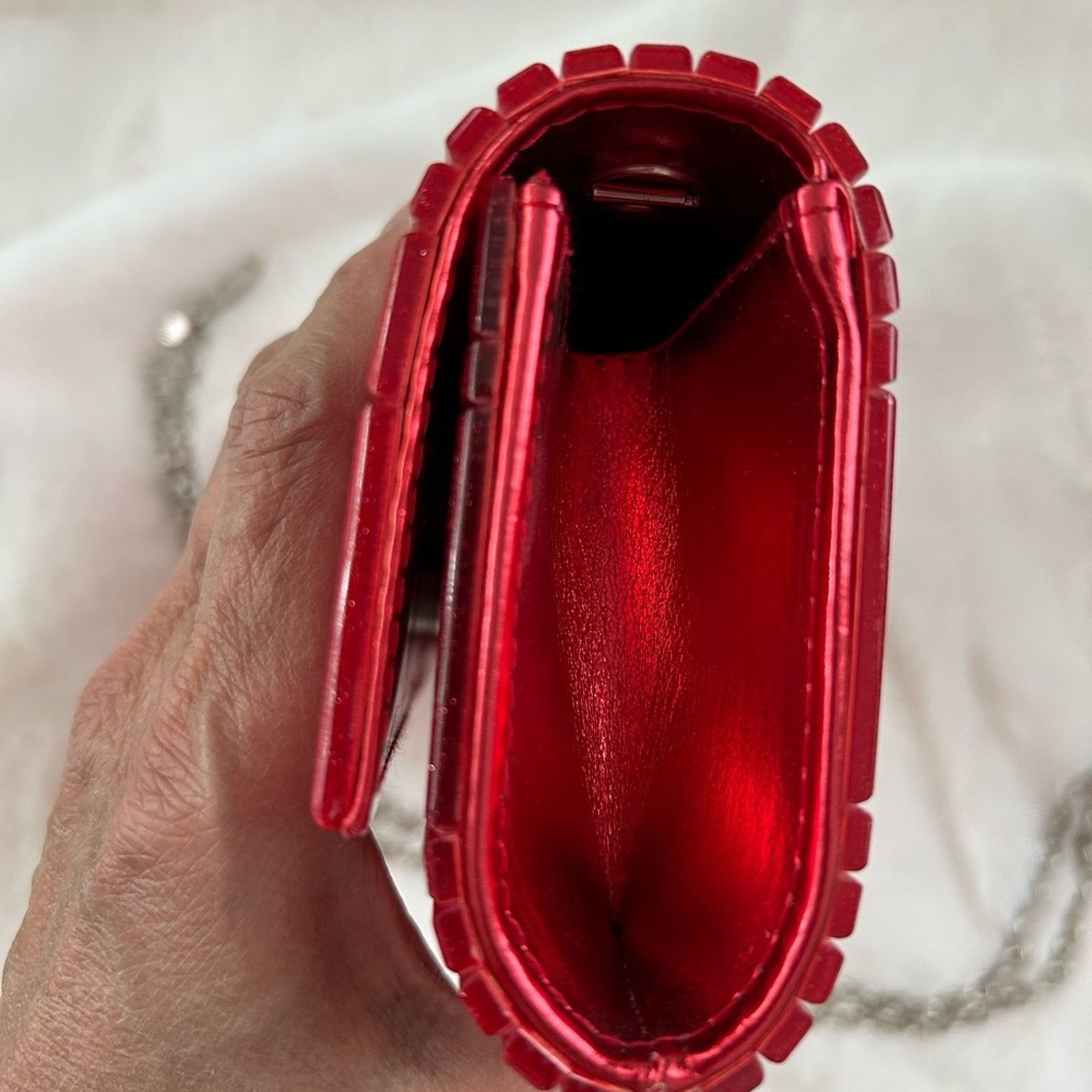 Designer Red sparkly acrylic Women’s clutch purse Size ONE SIZE - 5 Thumbnail