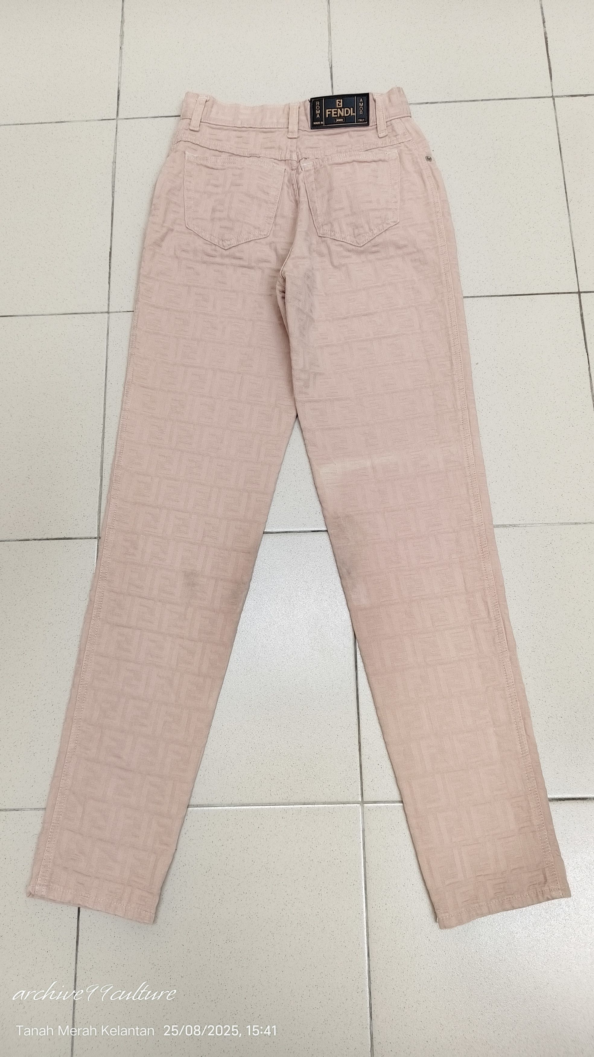 Fendi Vintage 90s Fendi Zucca Monogram baby pink / nude jeans Size 26" / US 2 / IT 38 - 21 Thumbnail
