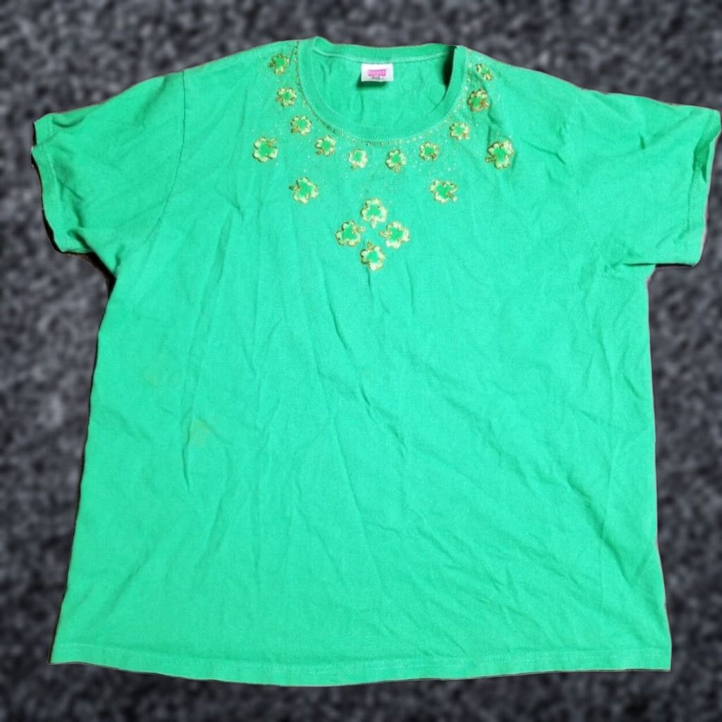 Hanes VINTAGE Hanes Her Way 90s Shamrock T Shirt Green St. Patrick's Day Womens Large Relaxed Fit Size L / US 10 / IT 46 - 1 Thumbnail