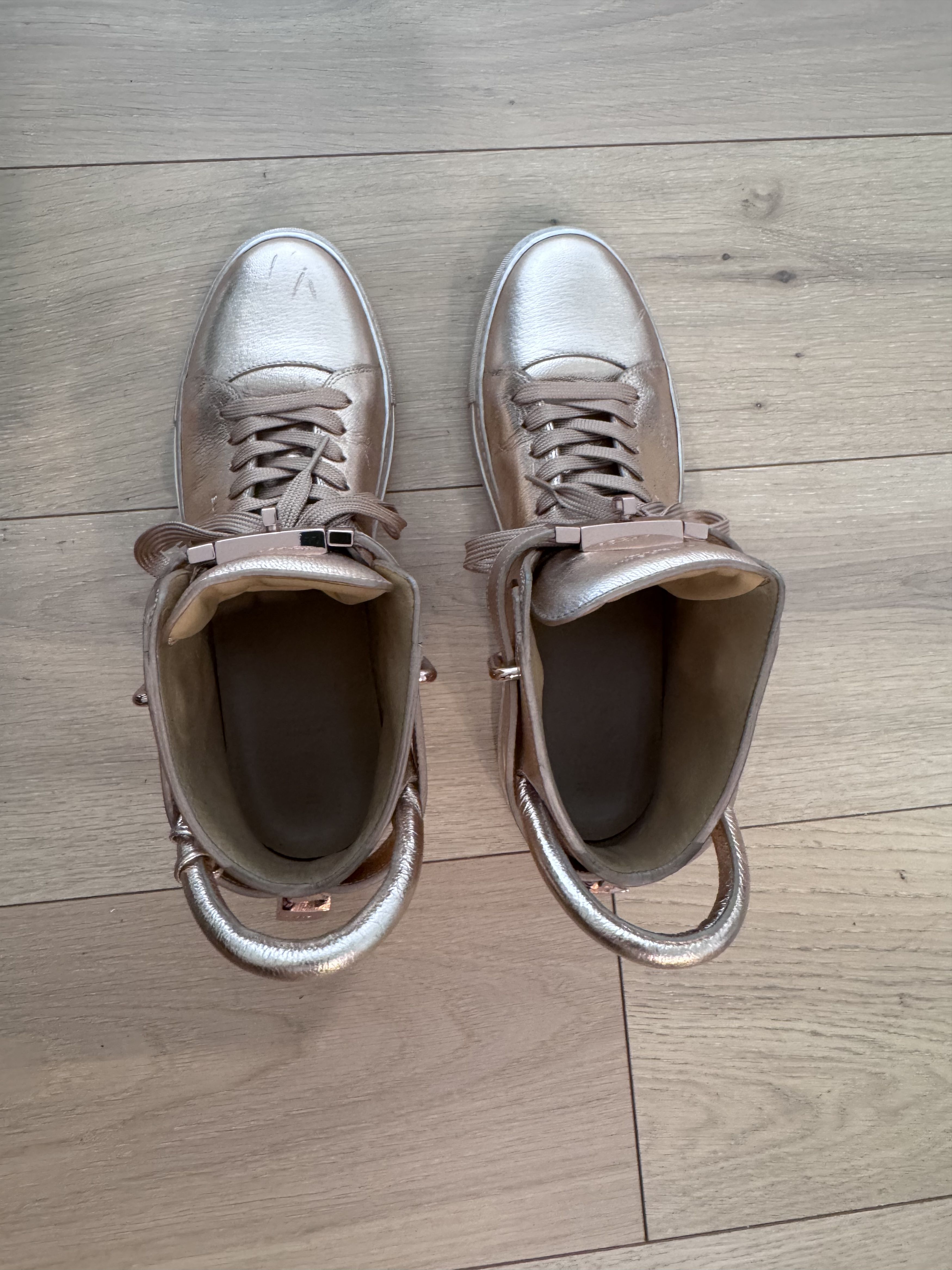 Buscemi Buscemi 100MM Metallic Rose Gold High Top Sneakers Size 12 Size US 12 / EU 45 - 7 Thumbnail