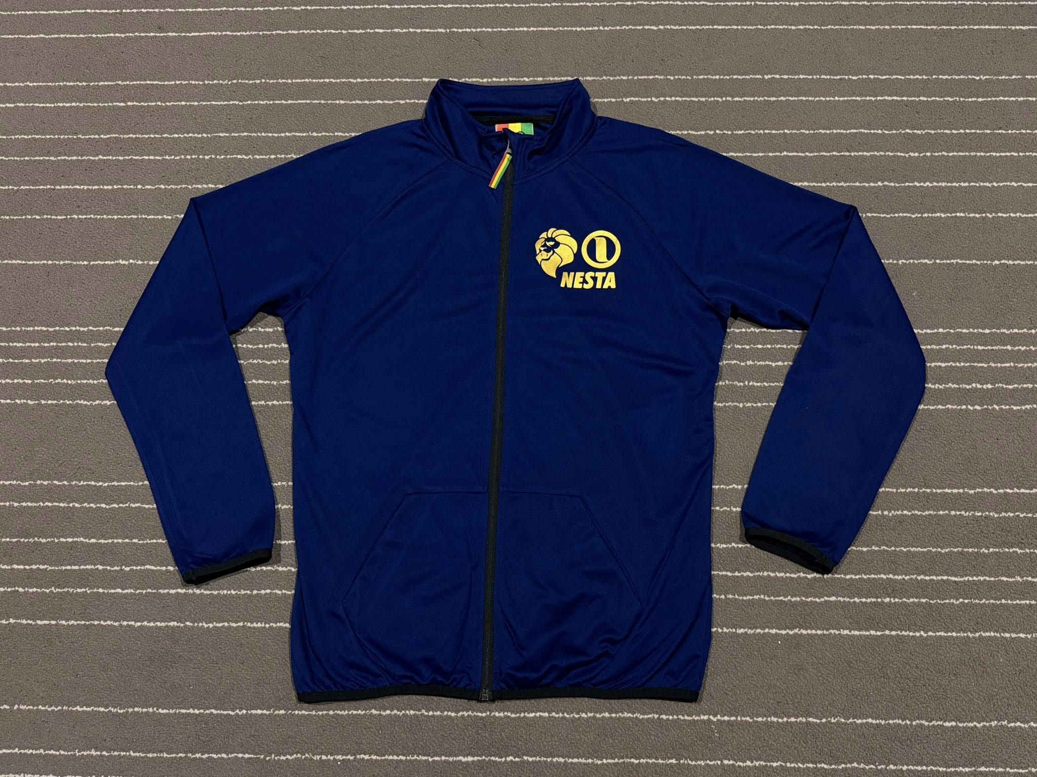 Other NESTA proud of my way L 2232 Size US L / EU 52-54 / 3 - 3 Thumbnail