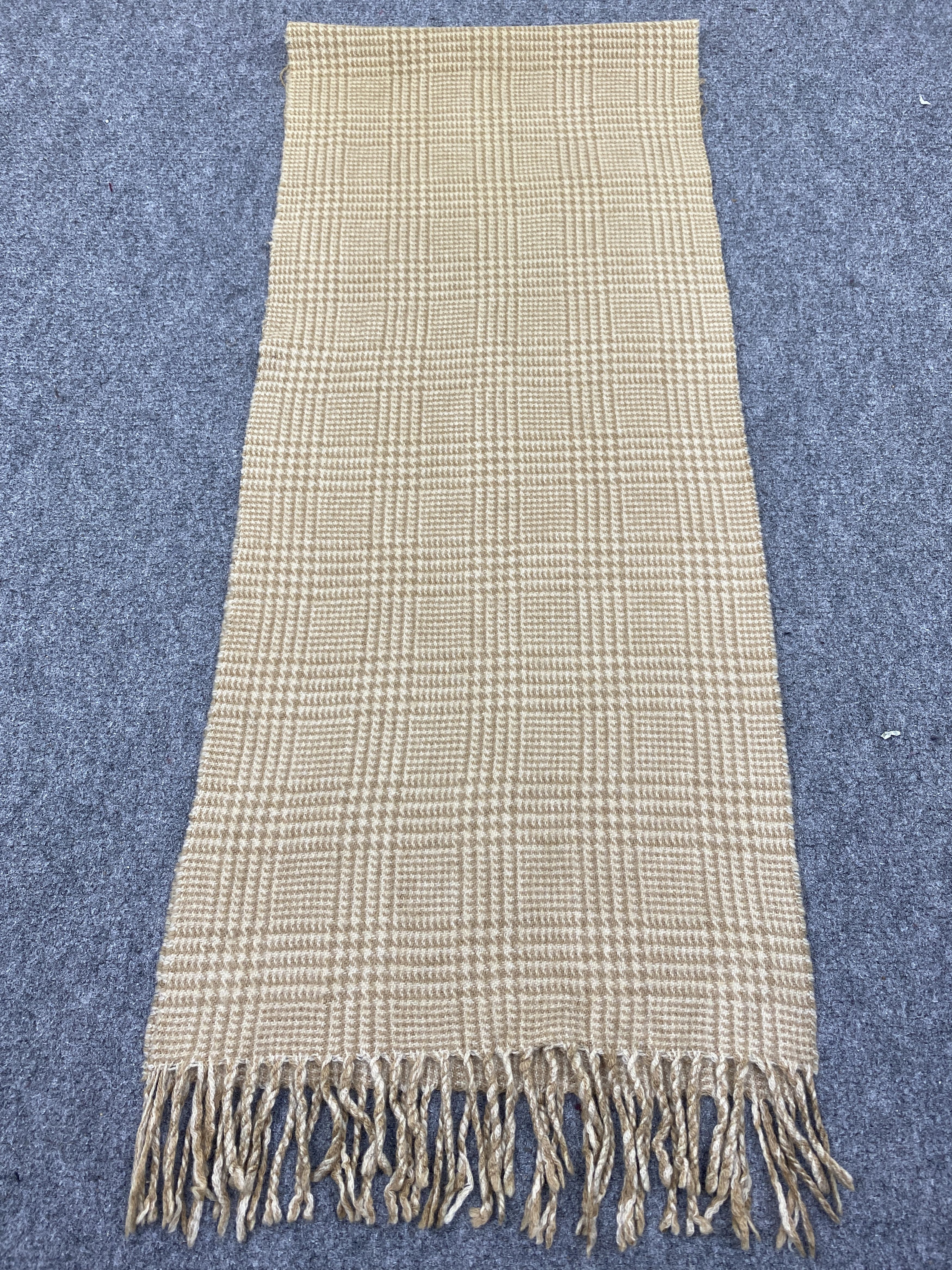 Johnstons Of Elgin Johnstons Of Elgin Camelhair / Muffler / Neckwear -SC0100 Size ONE SIZE - 2 Thumbnail