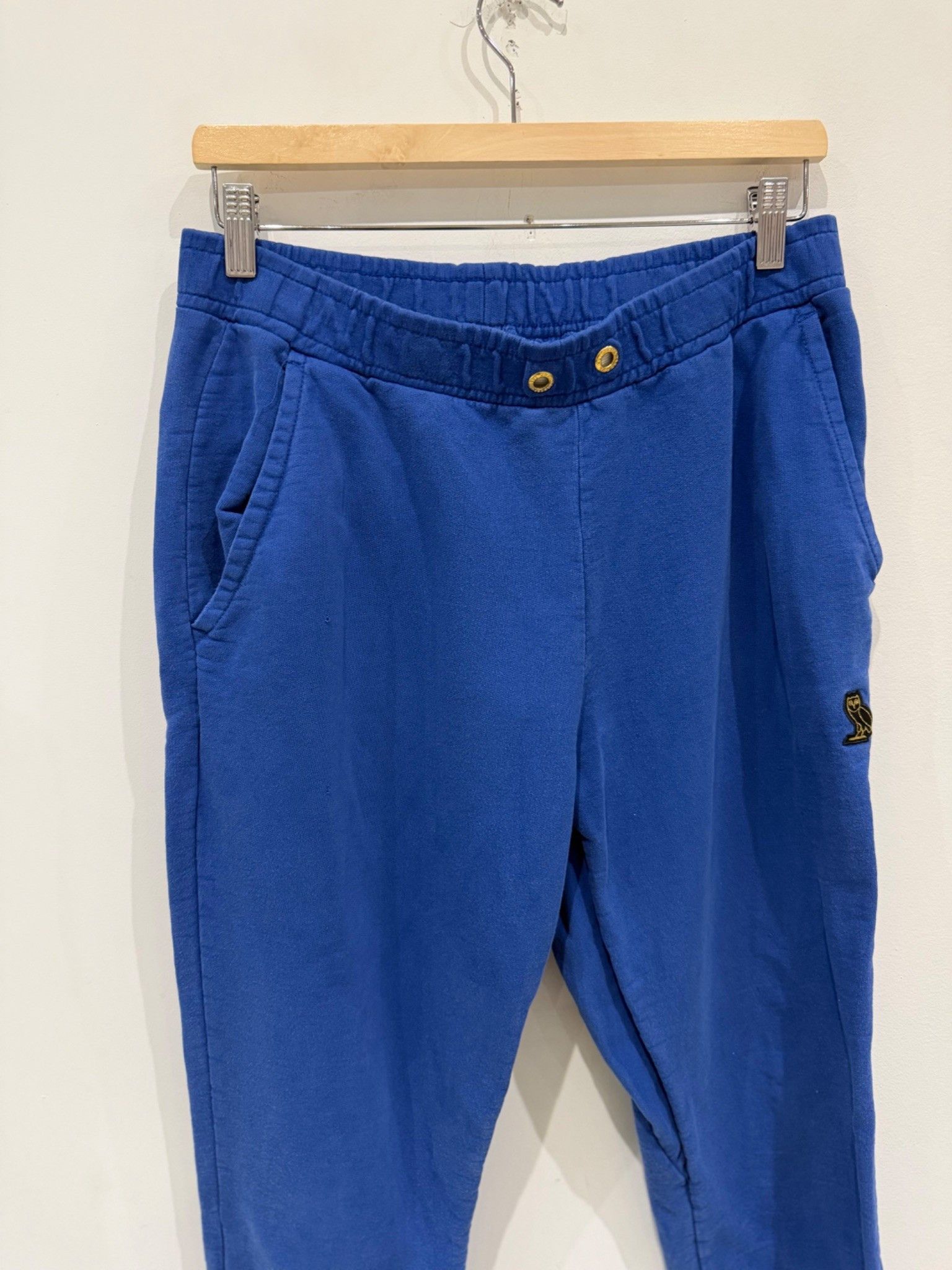October's Very Own OVO Small Embroidered Owl Logo Sweatpants Blue Size US 34 / EU 50 - 3 Thumbnail