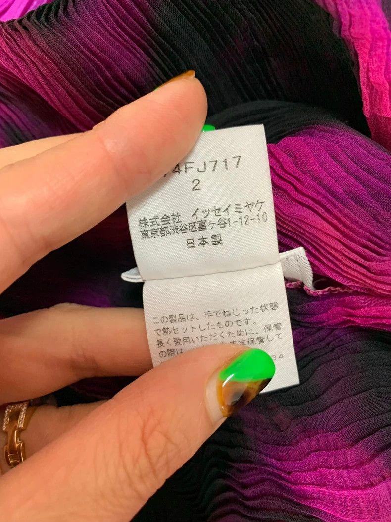 Issey Miyake Issey Miyake Ink-wash rose red pleated top Size M / US 6-8 / IT 42-44 - 6 Thumbnail