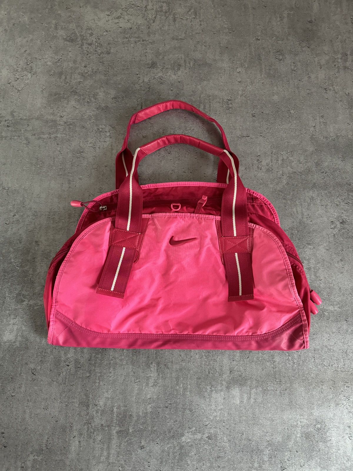 Nike × Vintage Nike Bag Vintage Training Pink 00s Y2K Crazy Swoosh Logo Size ONE SIZE - 1 Thumbnail