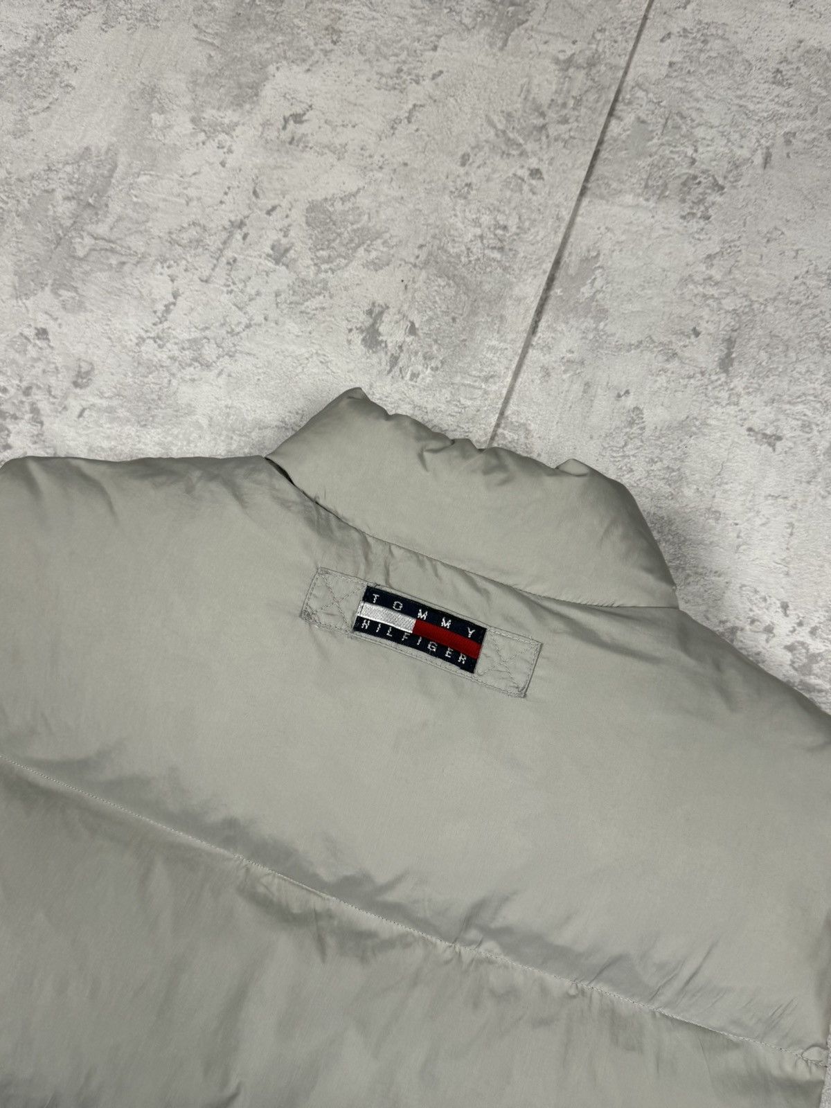 Tommy Hilfiger Tommy Hilfiger Puffer Vest Beige Full Zip Logo Down Gilet Size US S / EU 44-46 / 1 - 11 Thumbnail