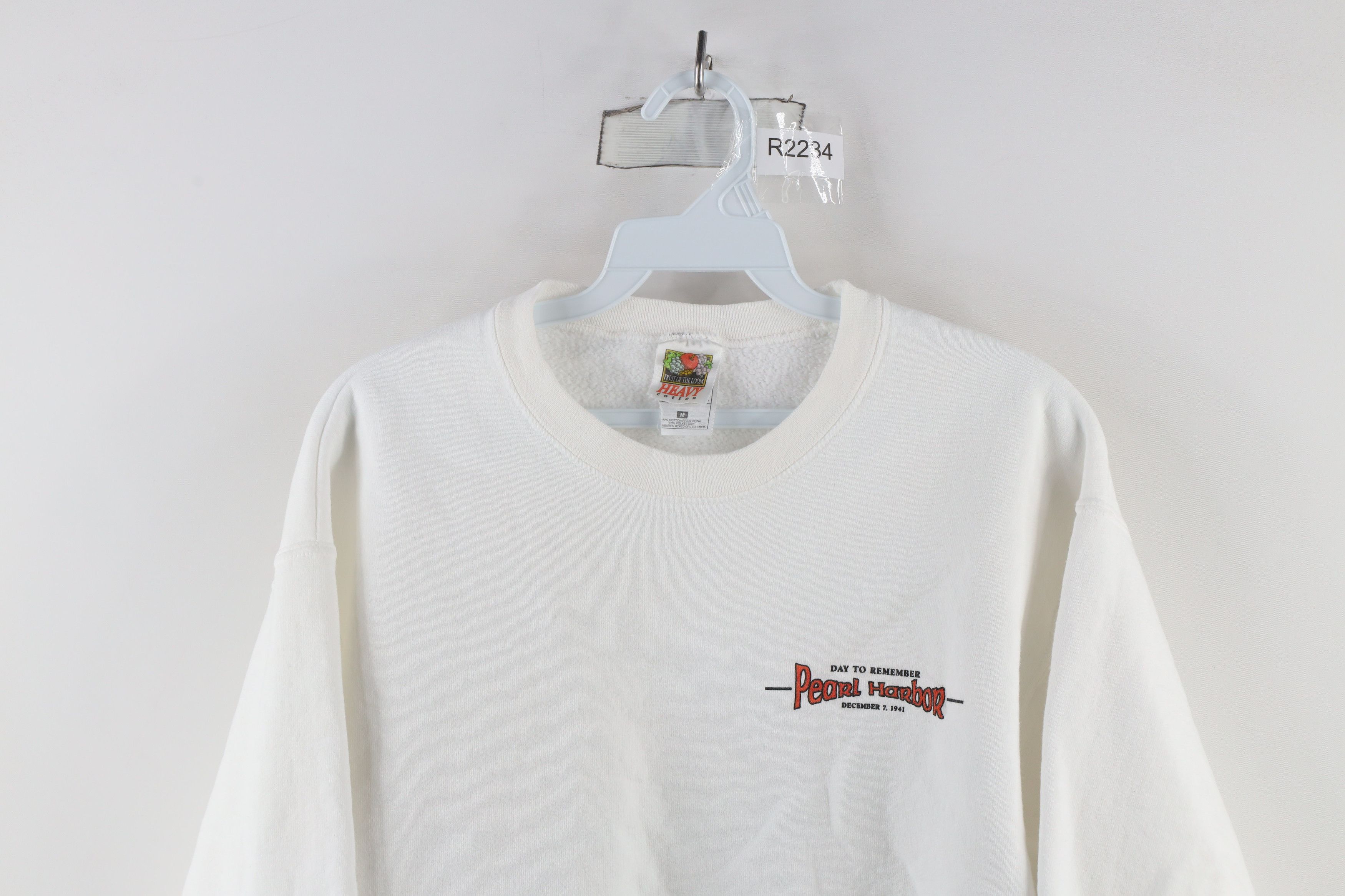 Vintage Vintage 90s Out Pearl Harbor Ford Island Hawaii Sweatshirt Size US M / EU 48-50 / 2 - 2 Thumbnail