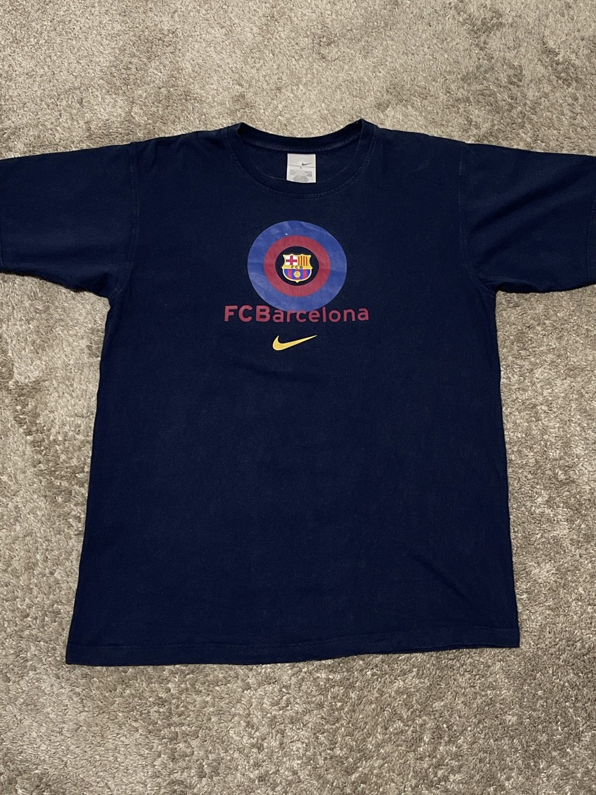 Other Y2K Barcelona Center Swoosh Tee Size US L / EU 52-54 / 3 - 1 Thumbnail