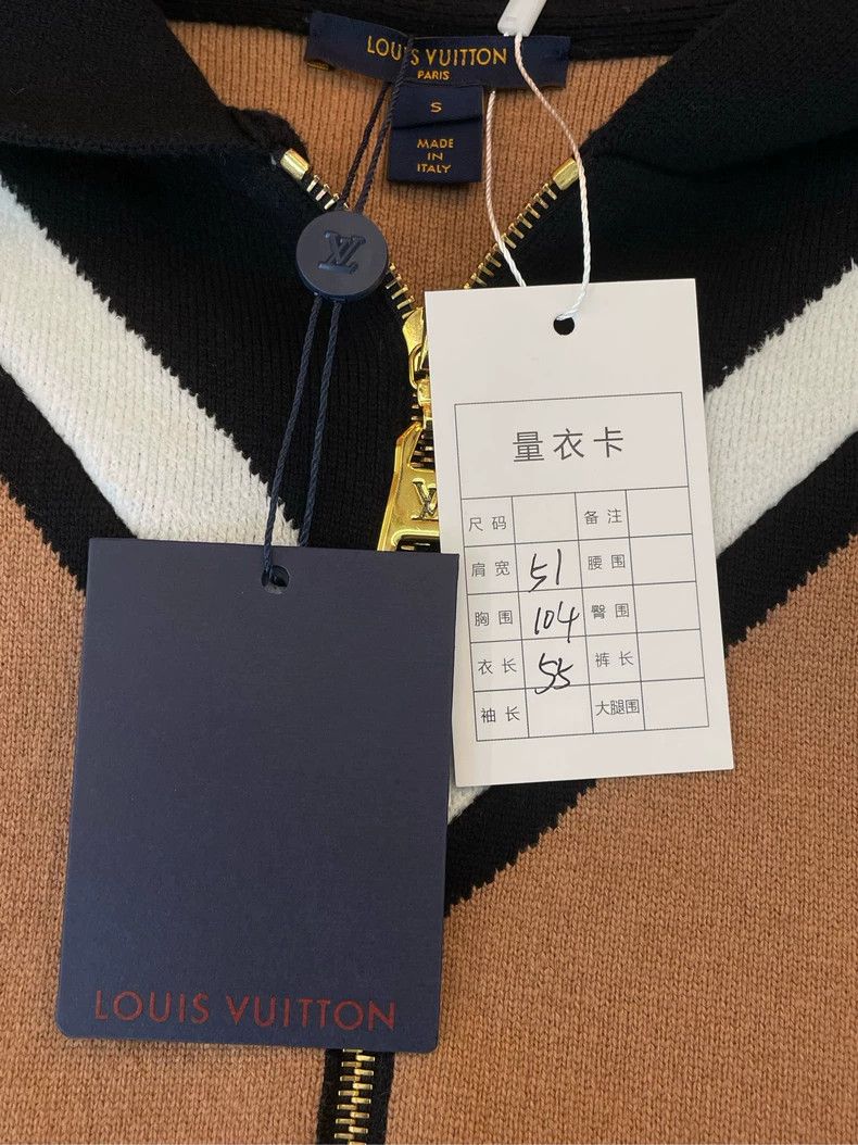 Louis Vuitton Louis Vuitton Color-block, presbyopic, full-print hooded ja Size S / US 4 / IT 40 - 8 Thumbnail
