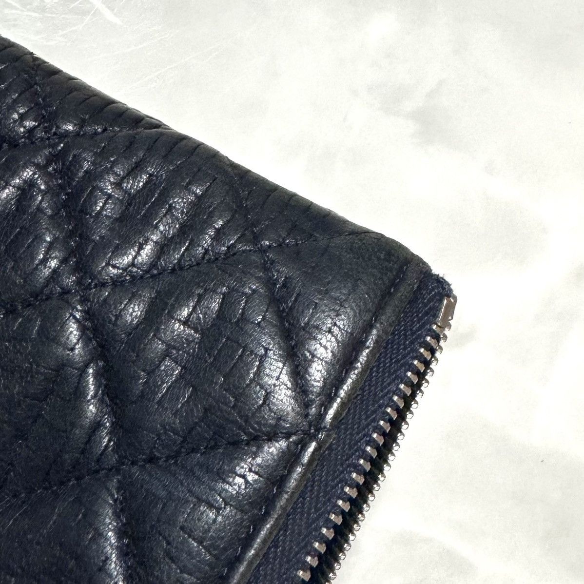 Chanel Chanel COCO patch, matelassé leather clutch bag, dark navy Size ONE SIZE - 12 Thumbnail