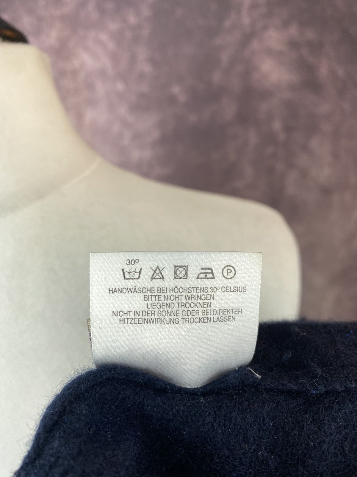William Lockie William Lockie Pure Cashmere Made in Scotland Size: 42 Size M / US 6-8 / IT 42-44 - 6 Thumbnail