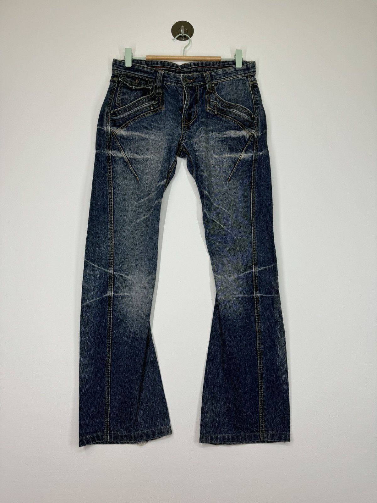 If Six Was Nine × Le Grande Bleu (L.G.B.) × Nicole Club FLARE NICOLE CLUB FOR MEN MUD WASH BOOT CUT DENIM Size US 30 / EU 46 - 3 Thumbnail