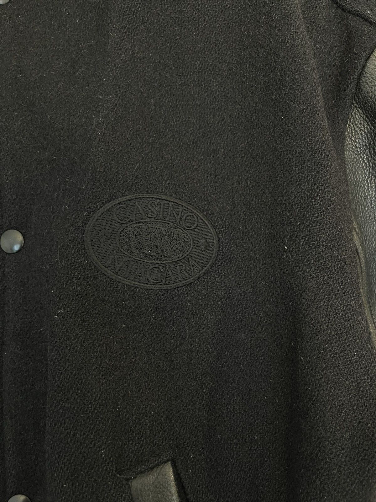 90’s avintage varsity jacket Casino Niagara Black leather