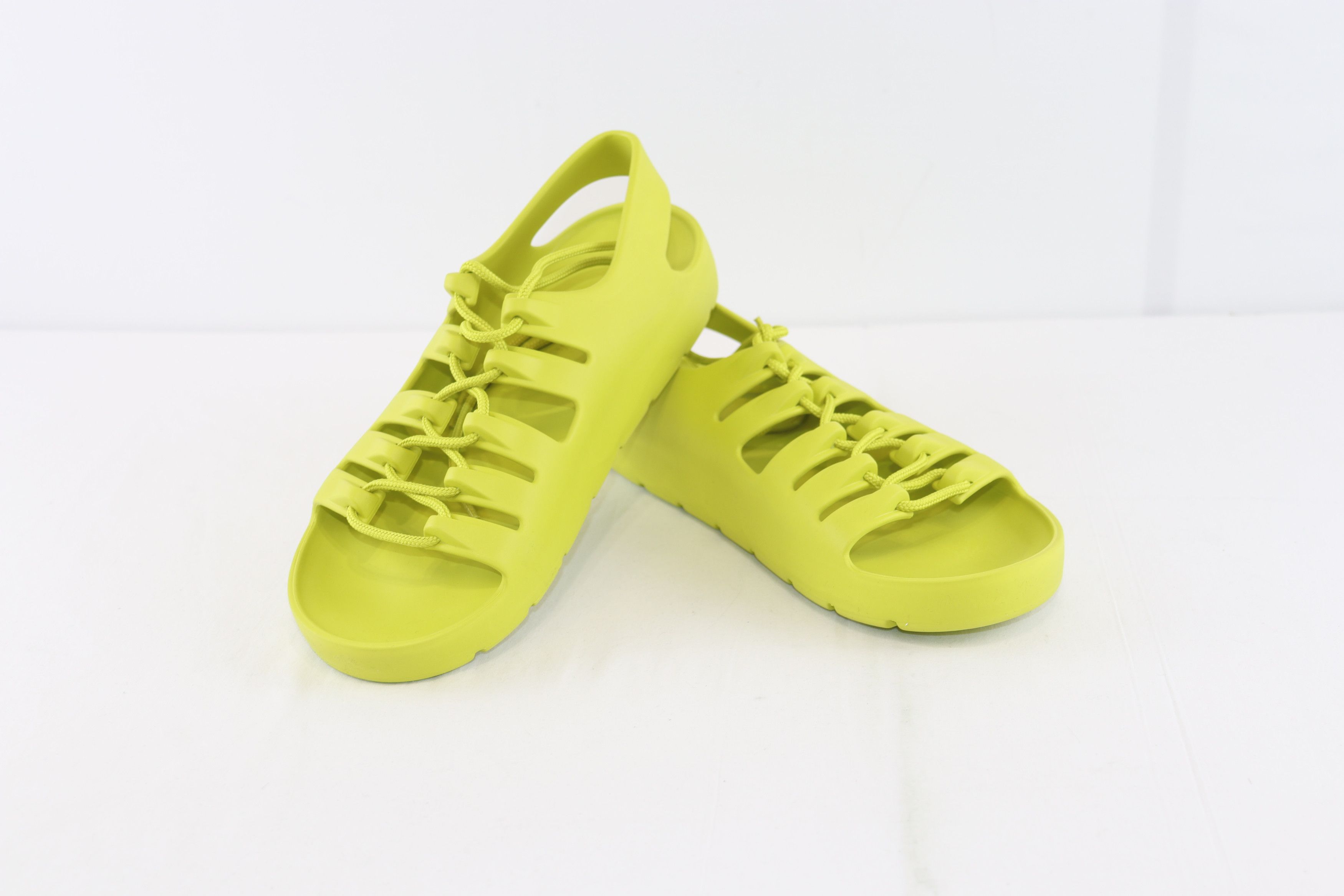 Bottega Veneta o1rshd1 Gel Rubber Jelly Sandal in Kiwi Size US 10 / EU 43 - 9 Thumbnail