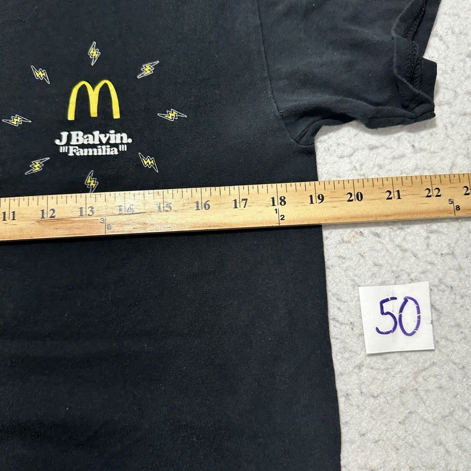 Gildan McDonald's J Balvin Familia Medium Fast Food Graphic T Shirt Size US M / EU 48-50 / 2 - 8 Thumbnail