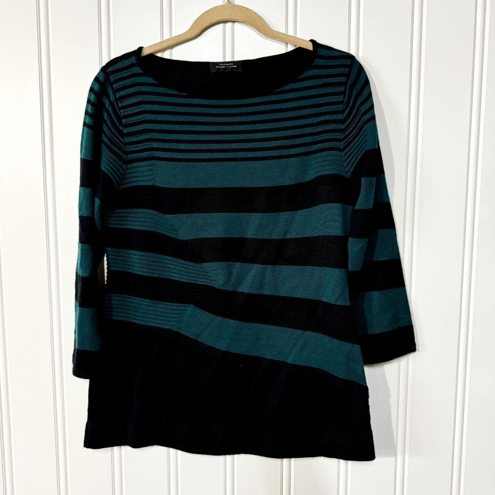 Elie Tahari Tahari Sweater LG Asymmetrical Long Sleeve Wide Neck Wool Size L / US 10 / IT 46 - 1 Thumbnail