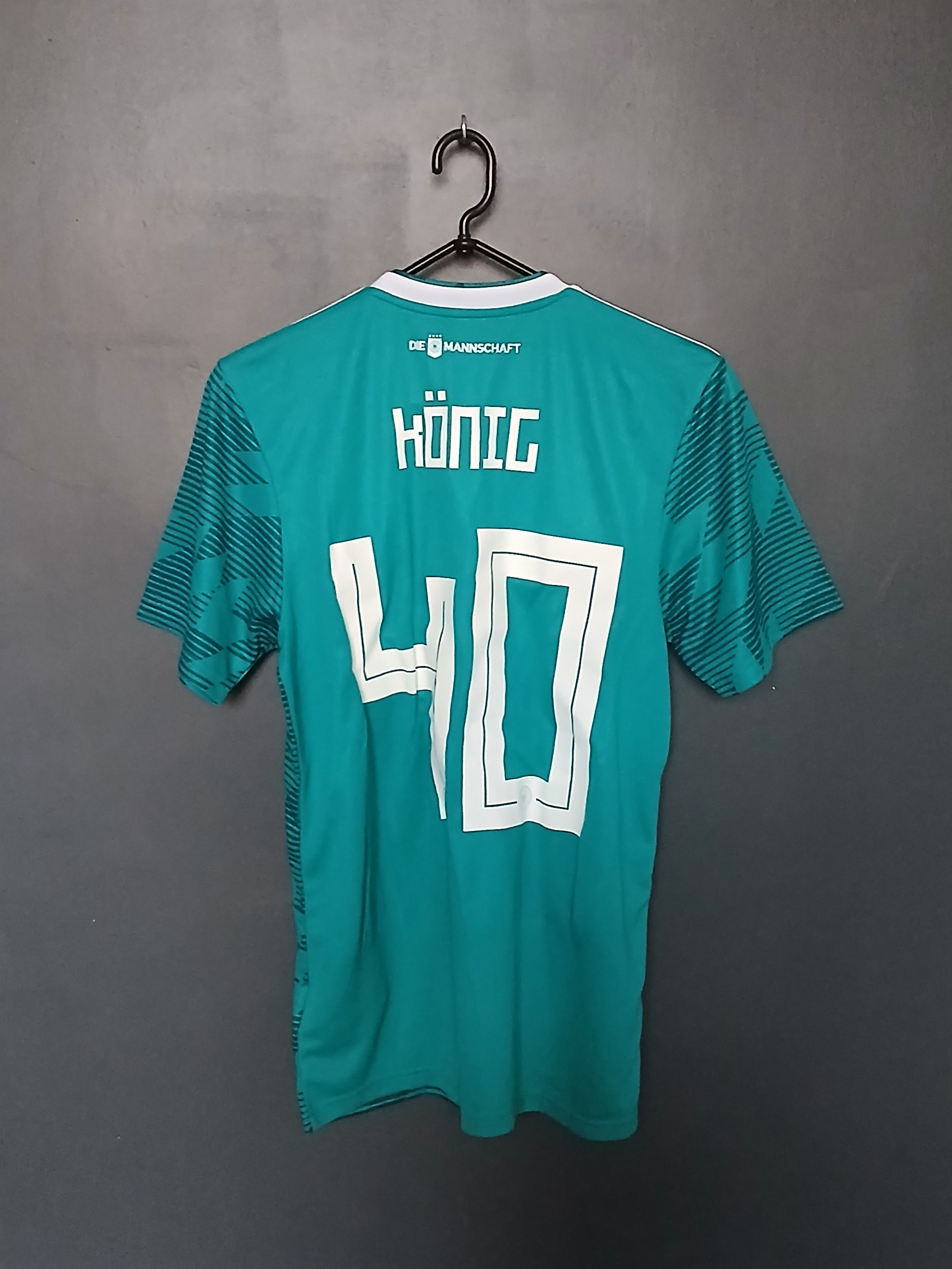 Adidas New Germany National Football Team 18/19 Away Jersey T-Shirt Size US S / EU 44-46 / 1 - 2 Thumbnail